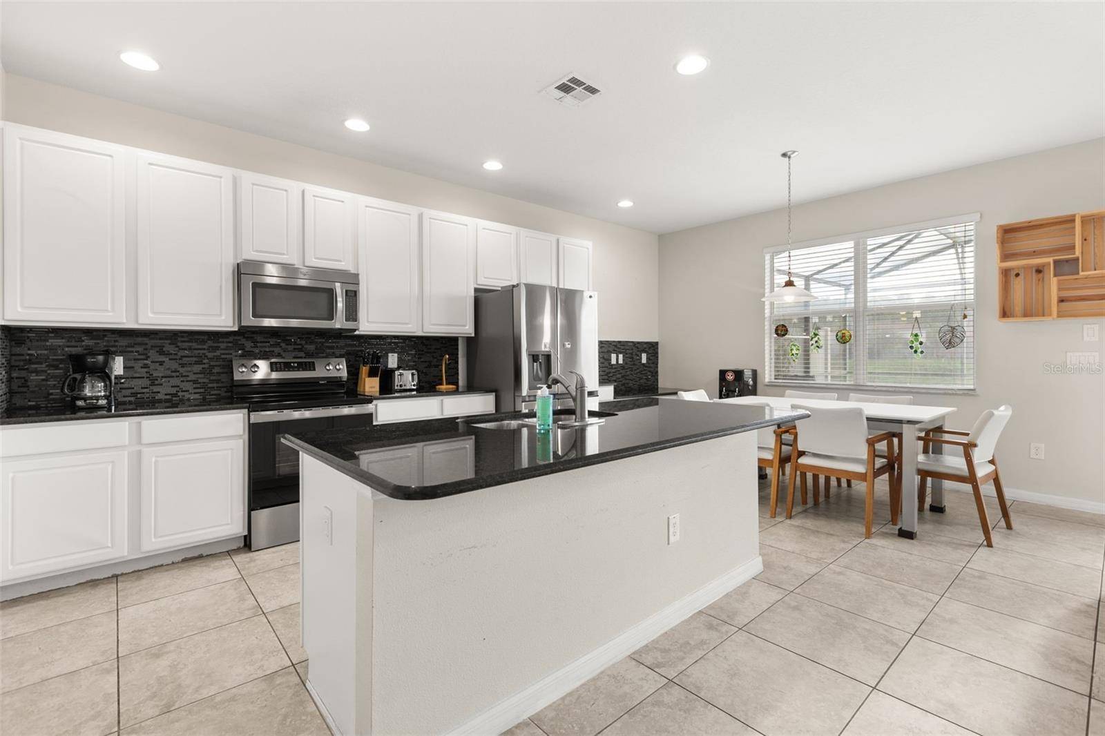 701 LAS FUENTES DR, Kissimmee, FL 34746