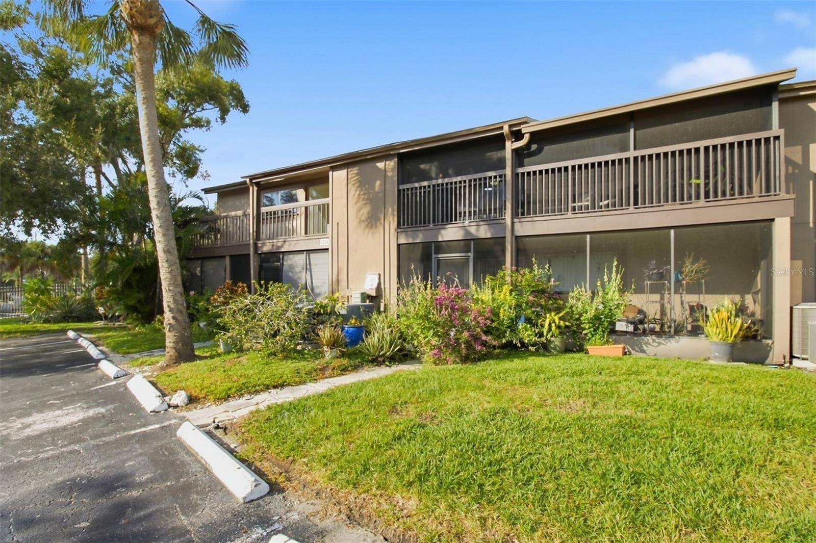 6346 NEWTOWN CIR #46B4, Tampa, FL 33615