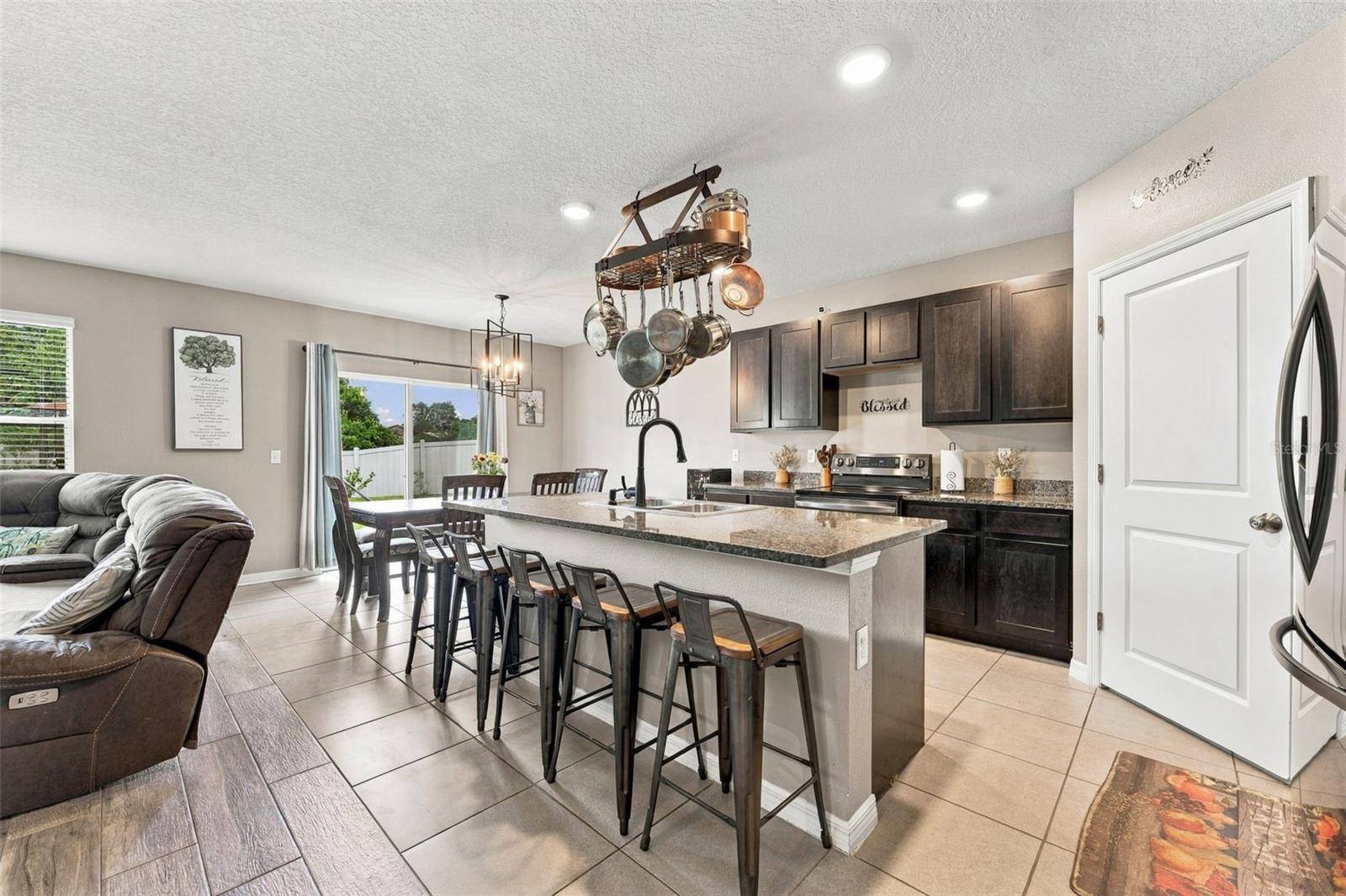 506 DIAMOND RIDGE RD, Seffner, FL 33584