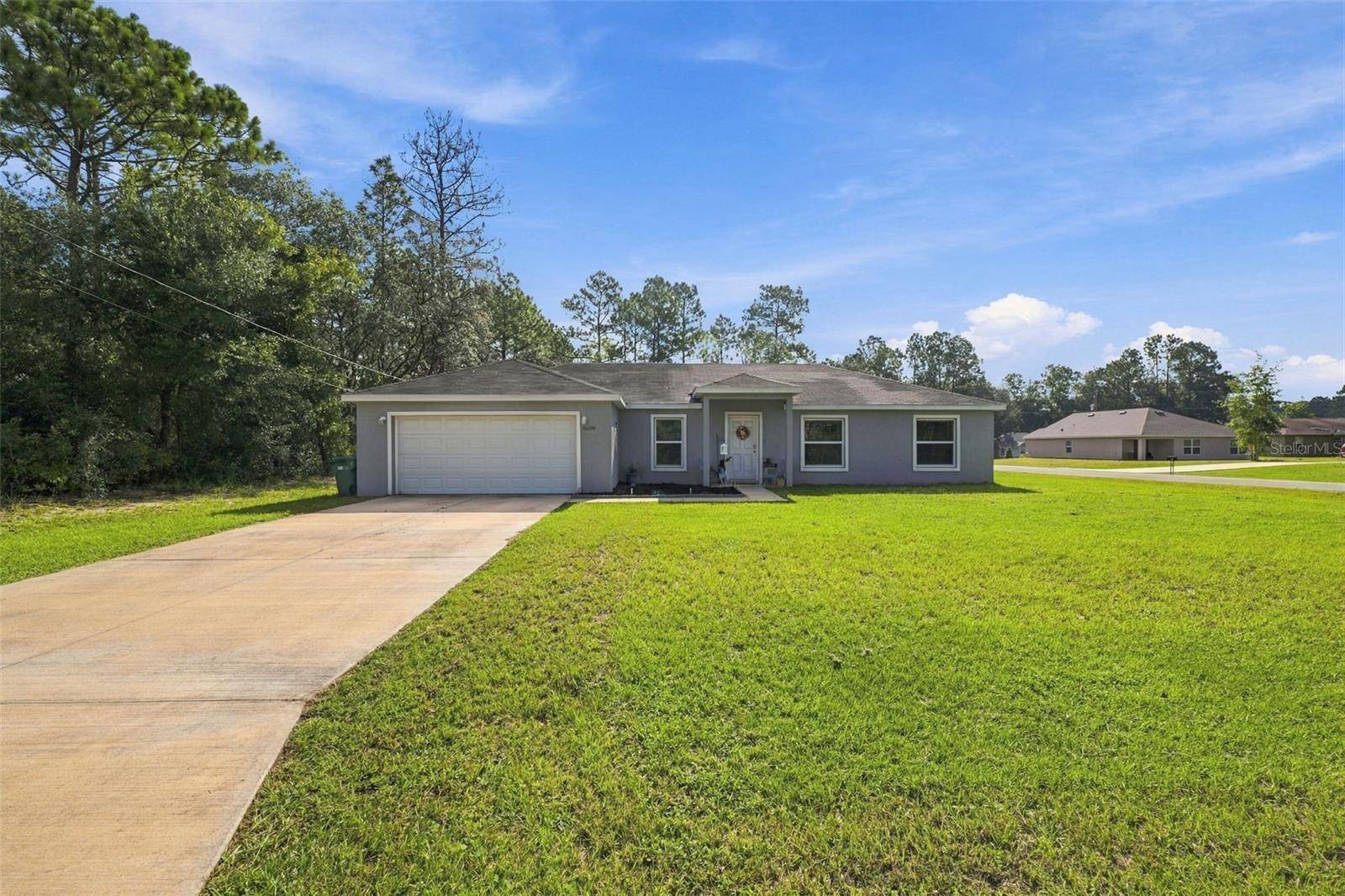 8009 N PRIMROSE DR, Citrus Springs, FL 34434