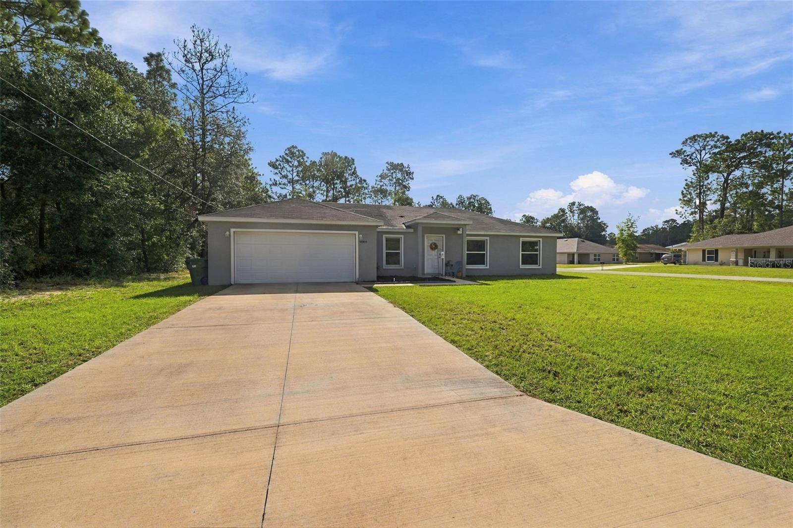 8009 N PRIMROSE DR, Citrus Springs, FL 34434