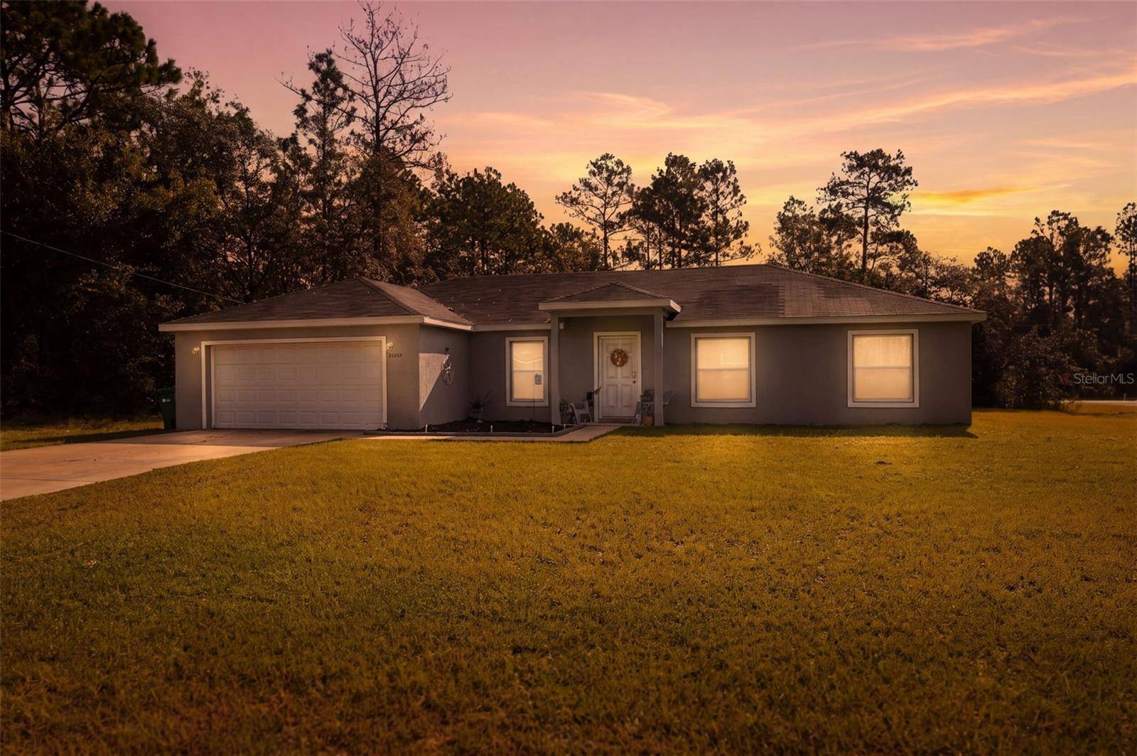 8009 N PRIMROSE DR, Citrus Springs, FL 34434
