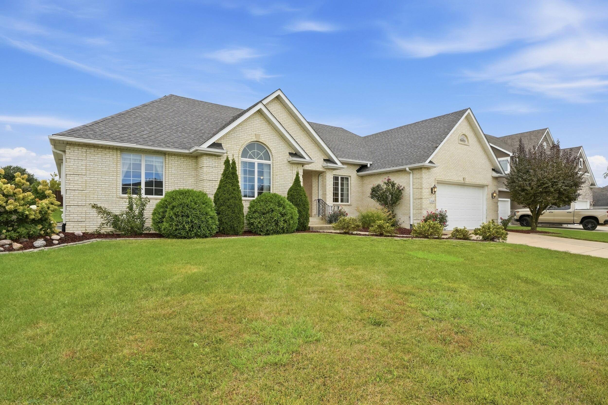 2636 Lancelot Lane, Dyer, IN 46311