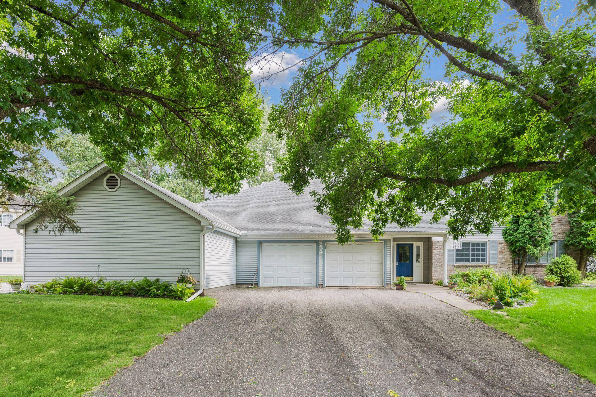 15275 Lesley LN, Eden Prairie, MN 55346