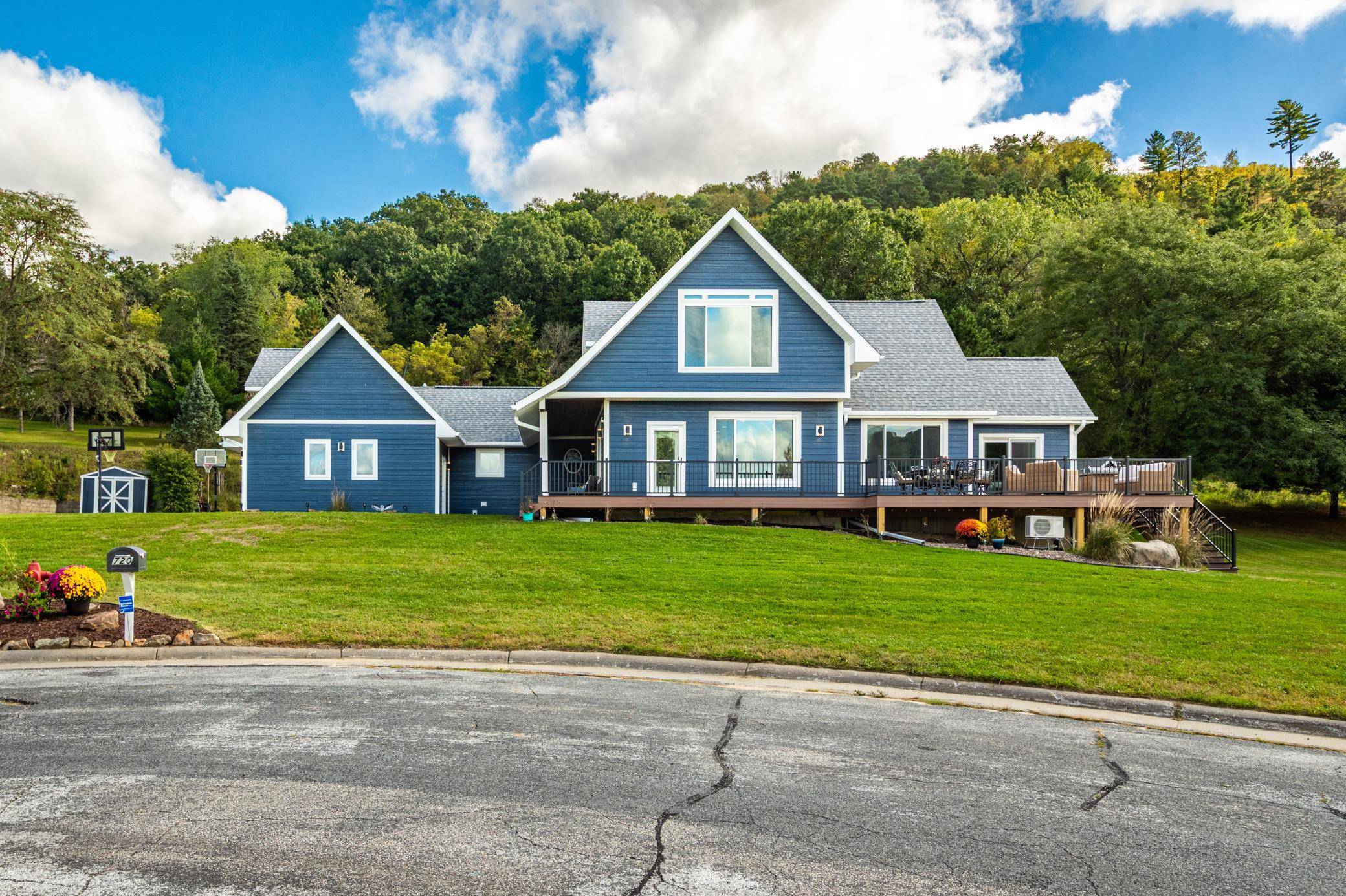 720 Trisdahl CT, Rushford, MN 55971