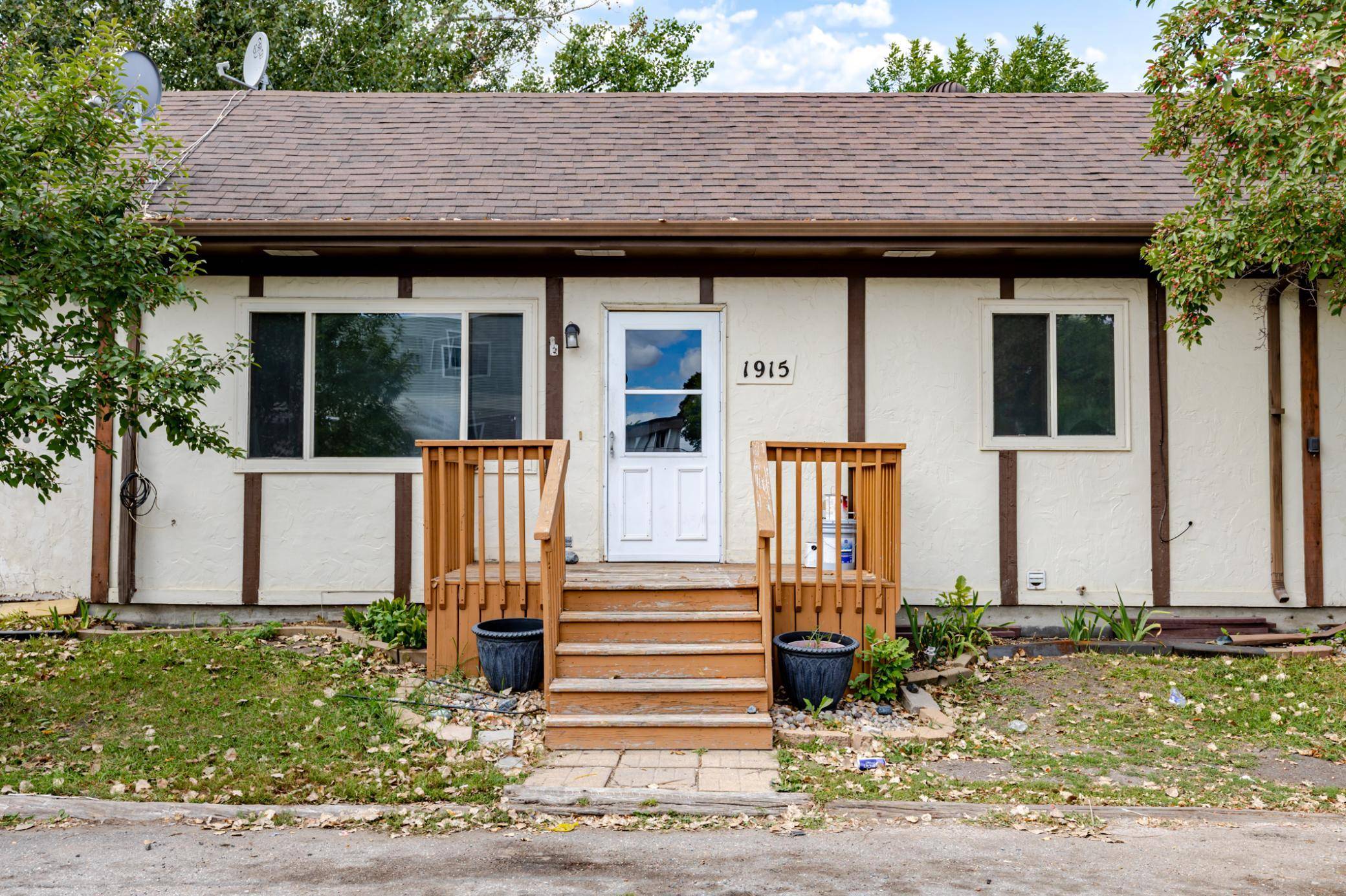 1915 18th AVE S, Moorhead, MN 56560