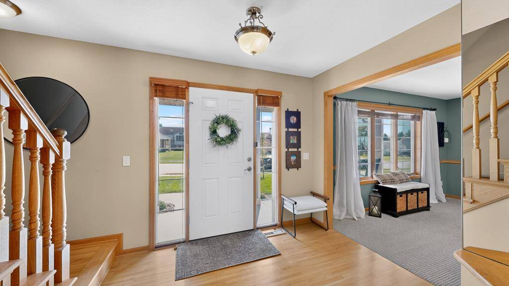 509 7th ST NW, Byron, MN 55920