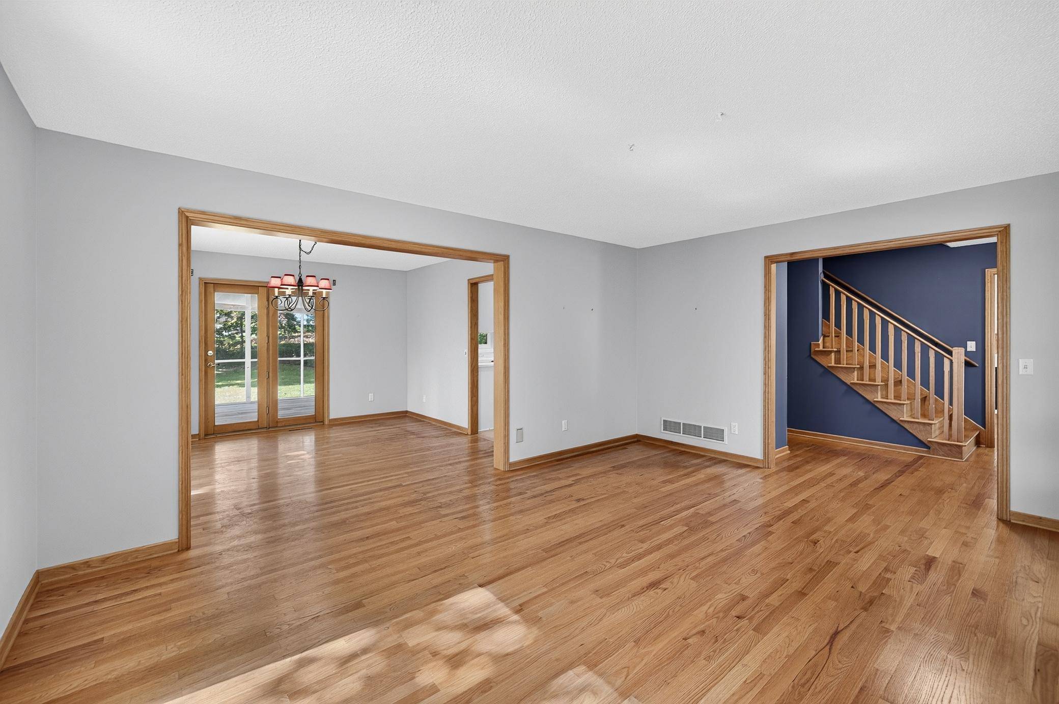 4840 Sparrow RD, Minnetonka, MN 55345