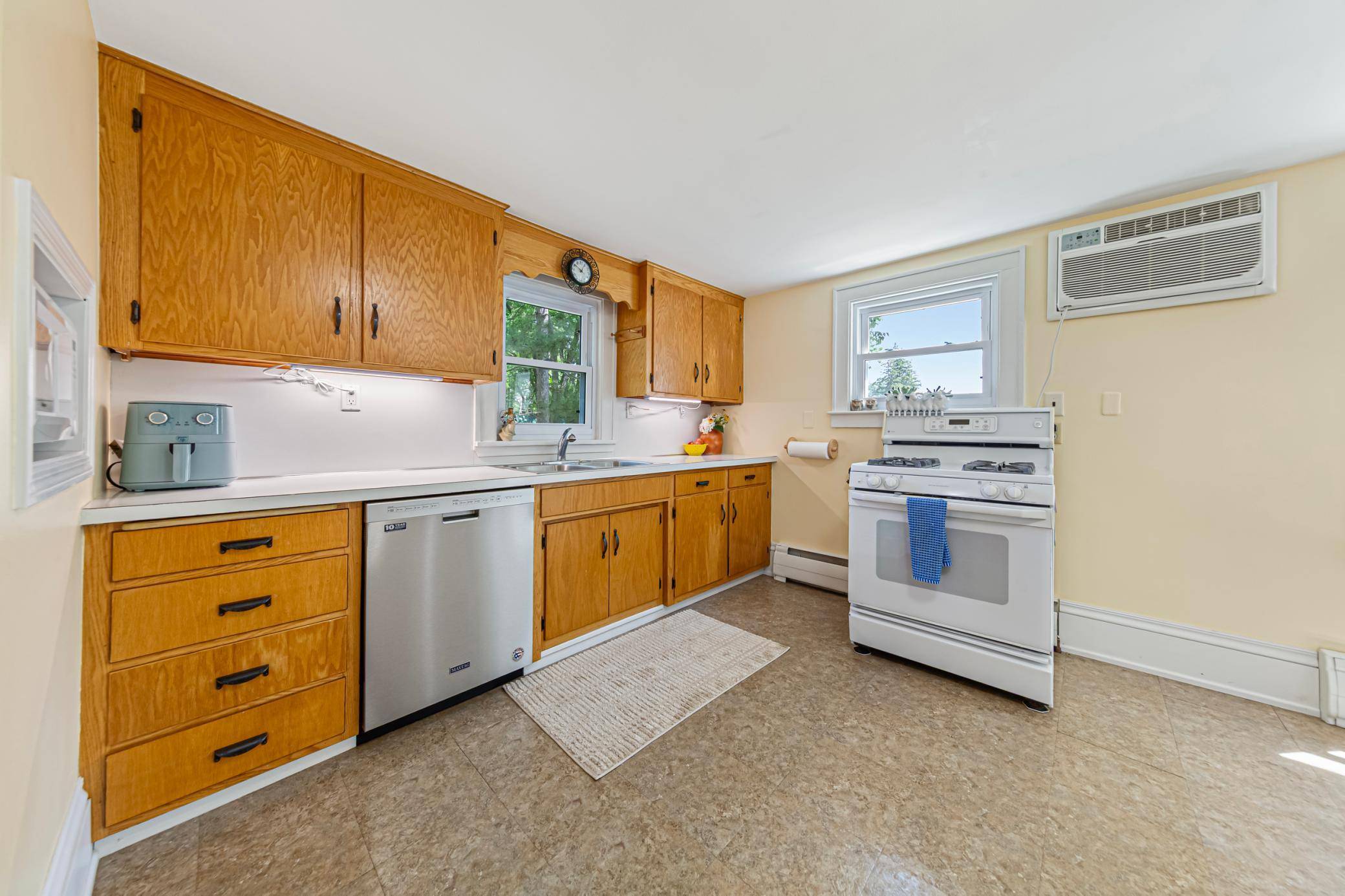 545 Willow ST, Faribault, MN 55021