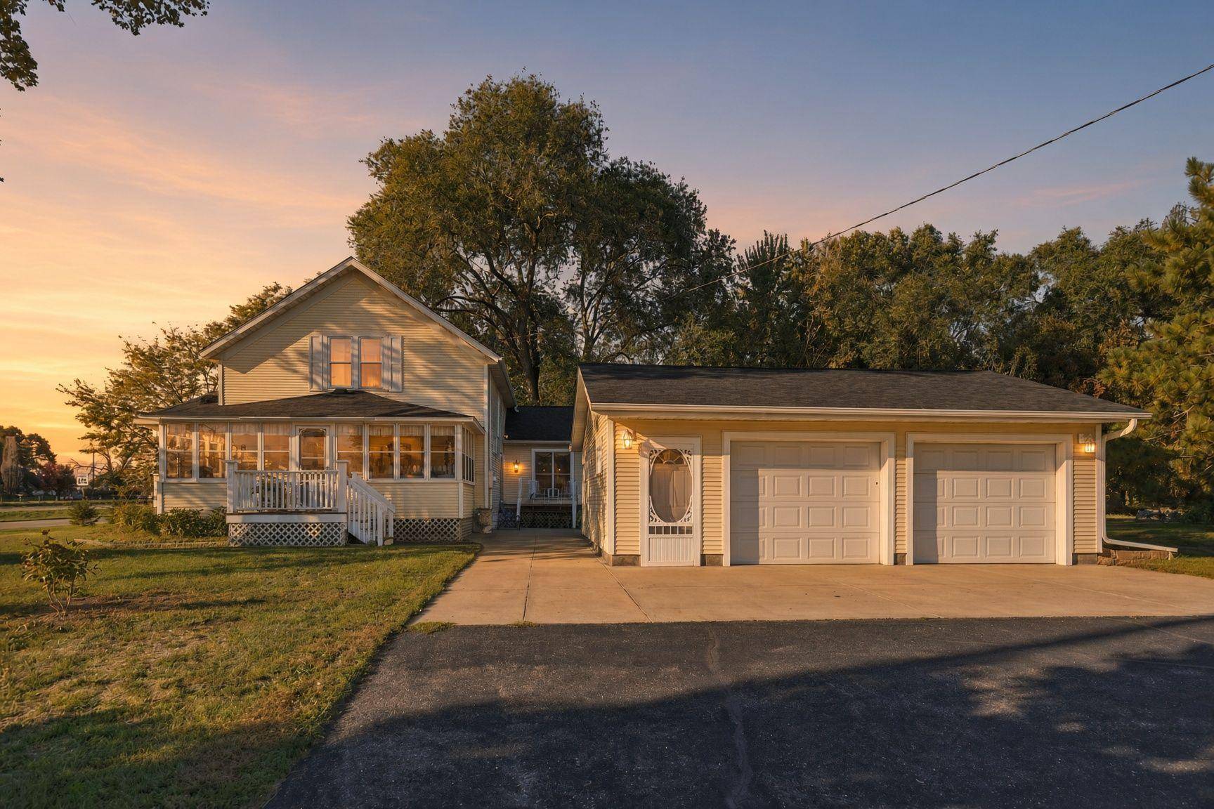 15974 Clayton AVE E, Rosemount, MN 55068