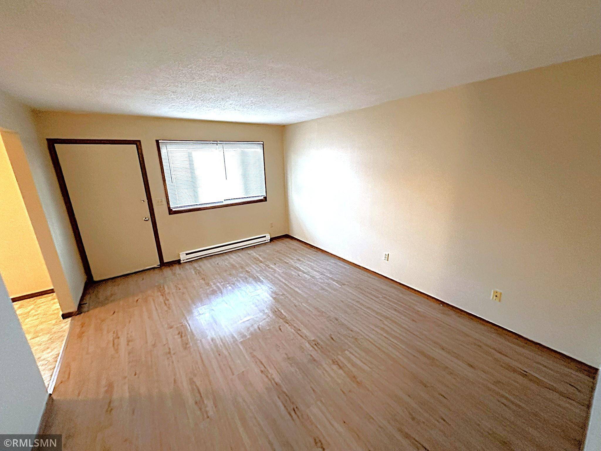 1380 Heritage DR ##10, New Richmond, WI 54017