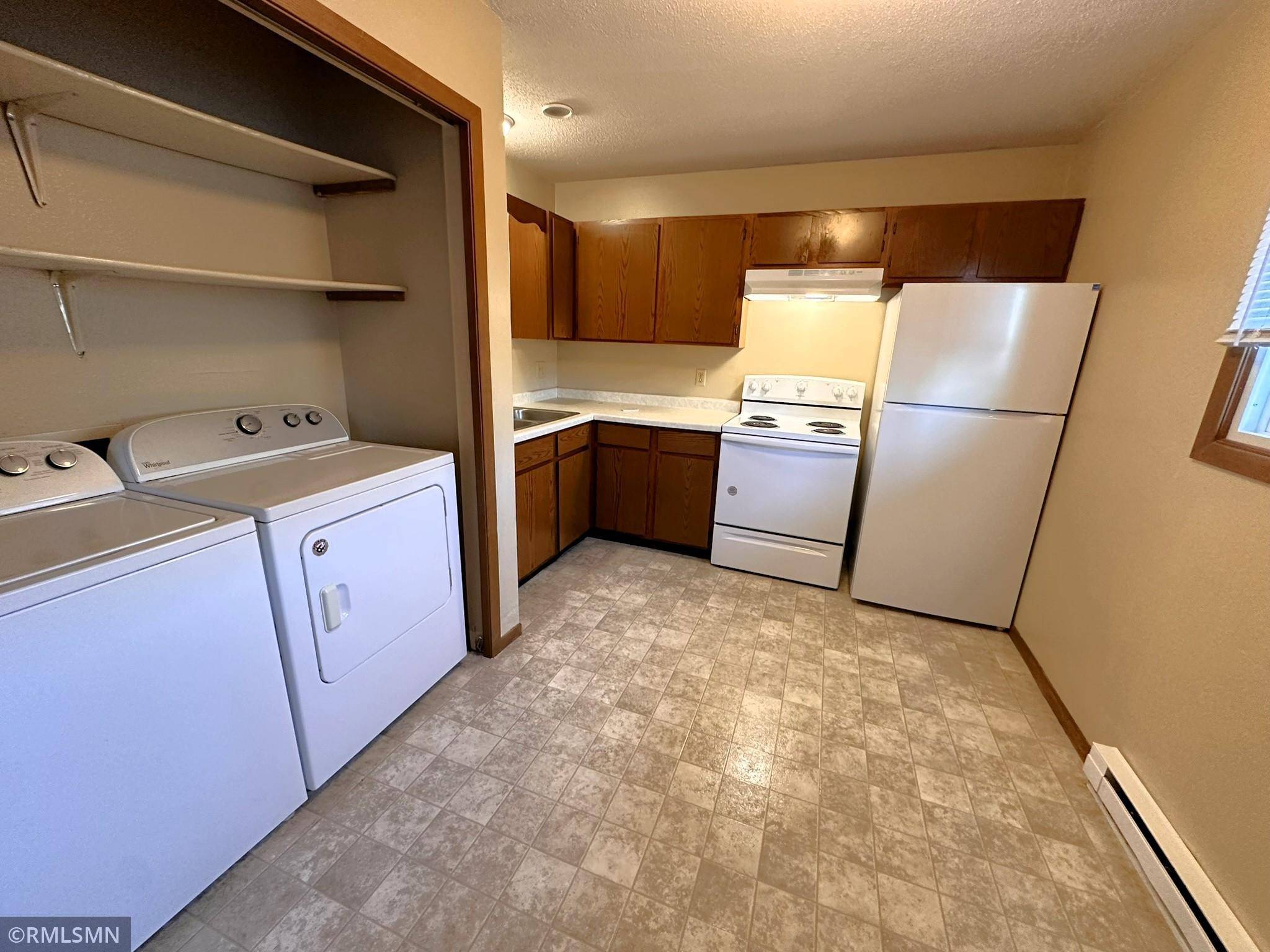 1380 Heritage DR ##10, New Richmond, WI 54017