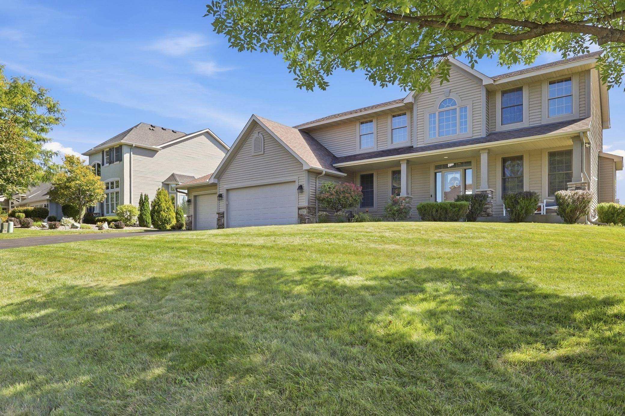 18344 Lake Forest DR, Lakeville, MN 55044