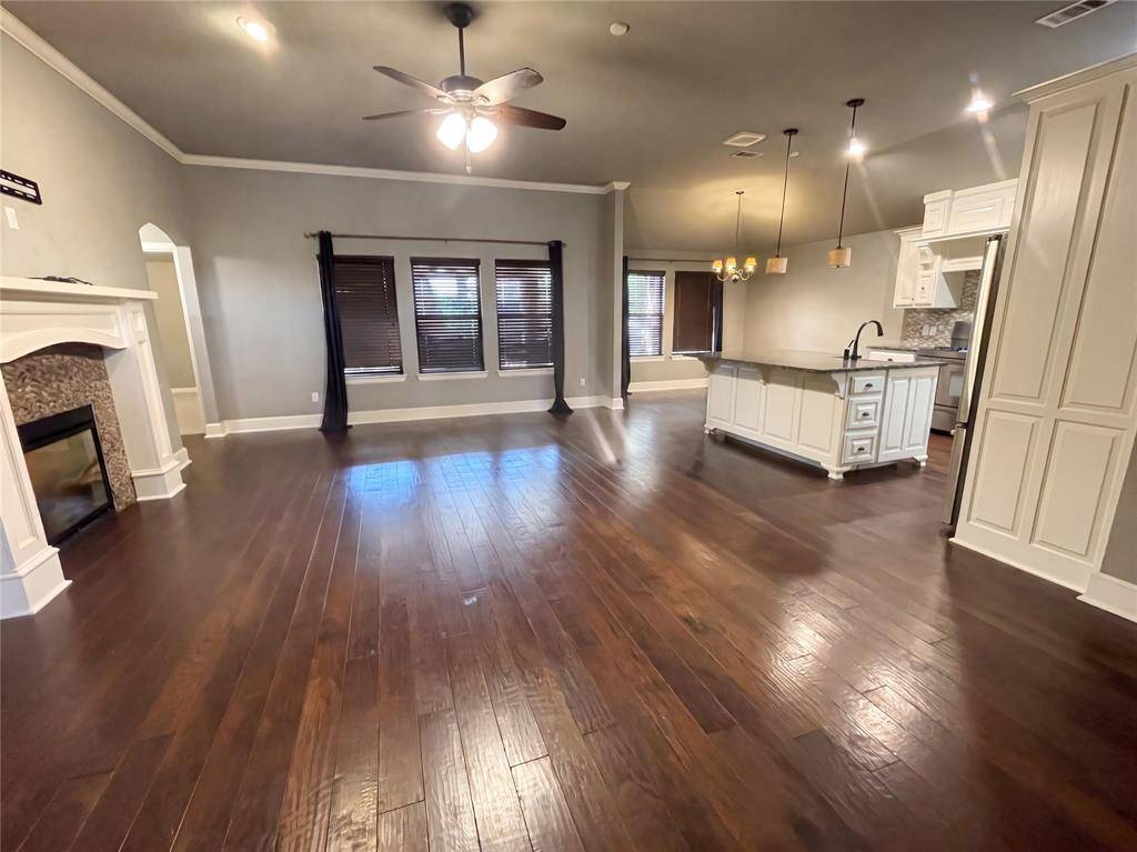 704 SW 149th PL, Oklahoma City, OK 73170