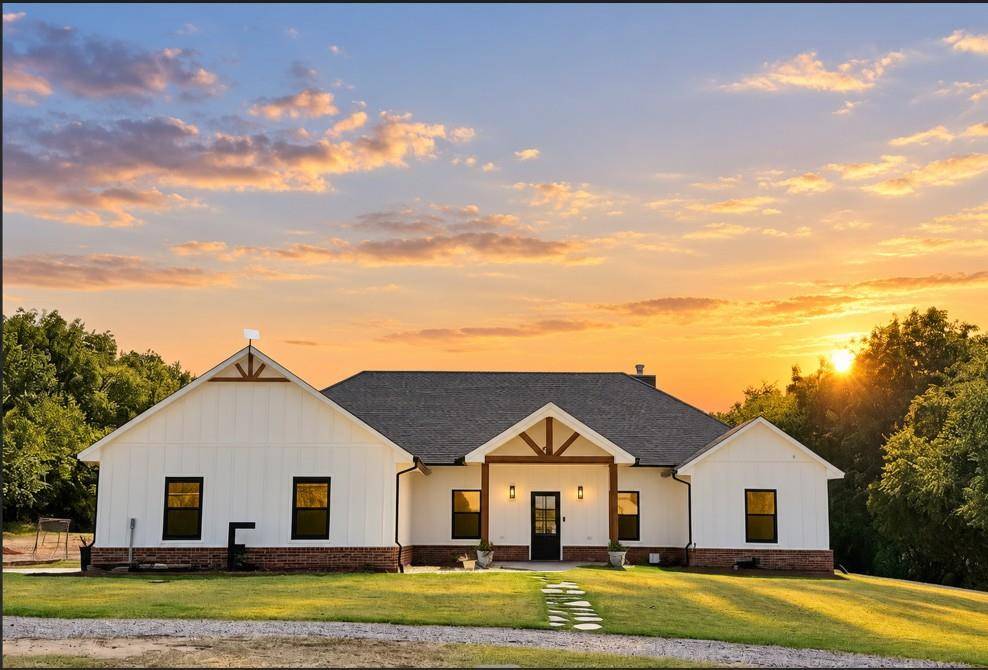 12524 E County Road 1540, Lindsay, OK 73052
