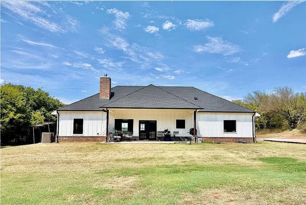 12524 E County Road 1540, Lindsay, OK 73052