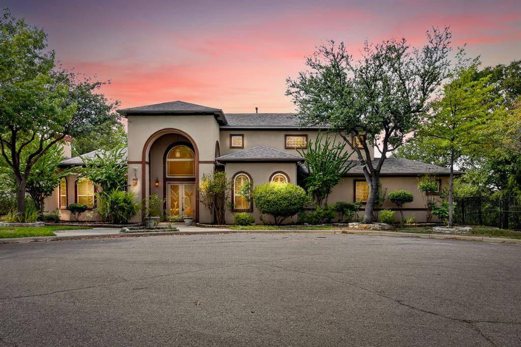 544 Waterchase Drive, Fort Worth, TX 76120