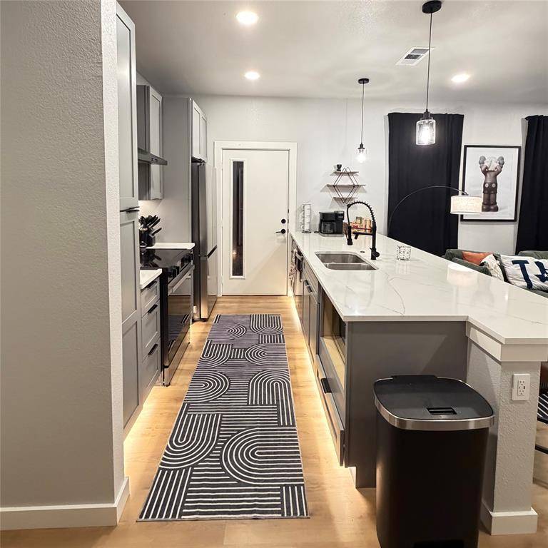 1654 Hudspeth Avenue, Dallas, TX 75216