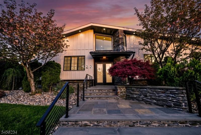 22A Berkshire Pl, Englewood Cliffs Boro, NJ 07632