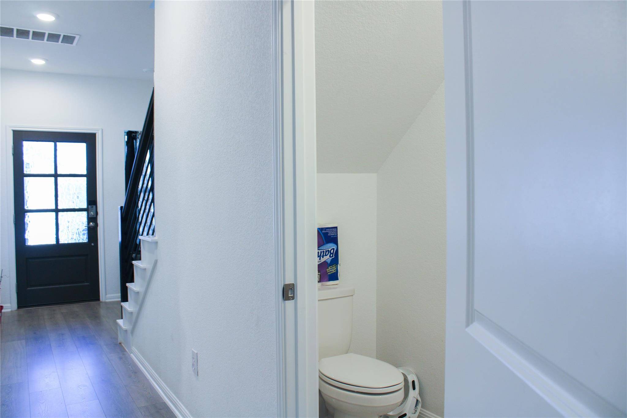 136 Bromeliad DR, Buda, TX 78610