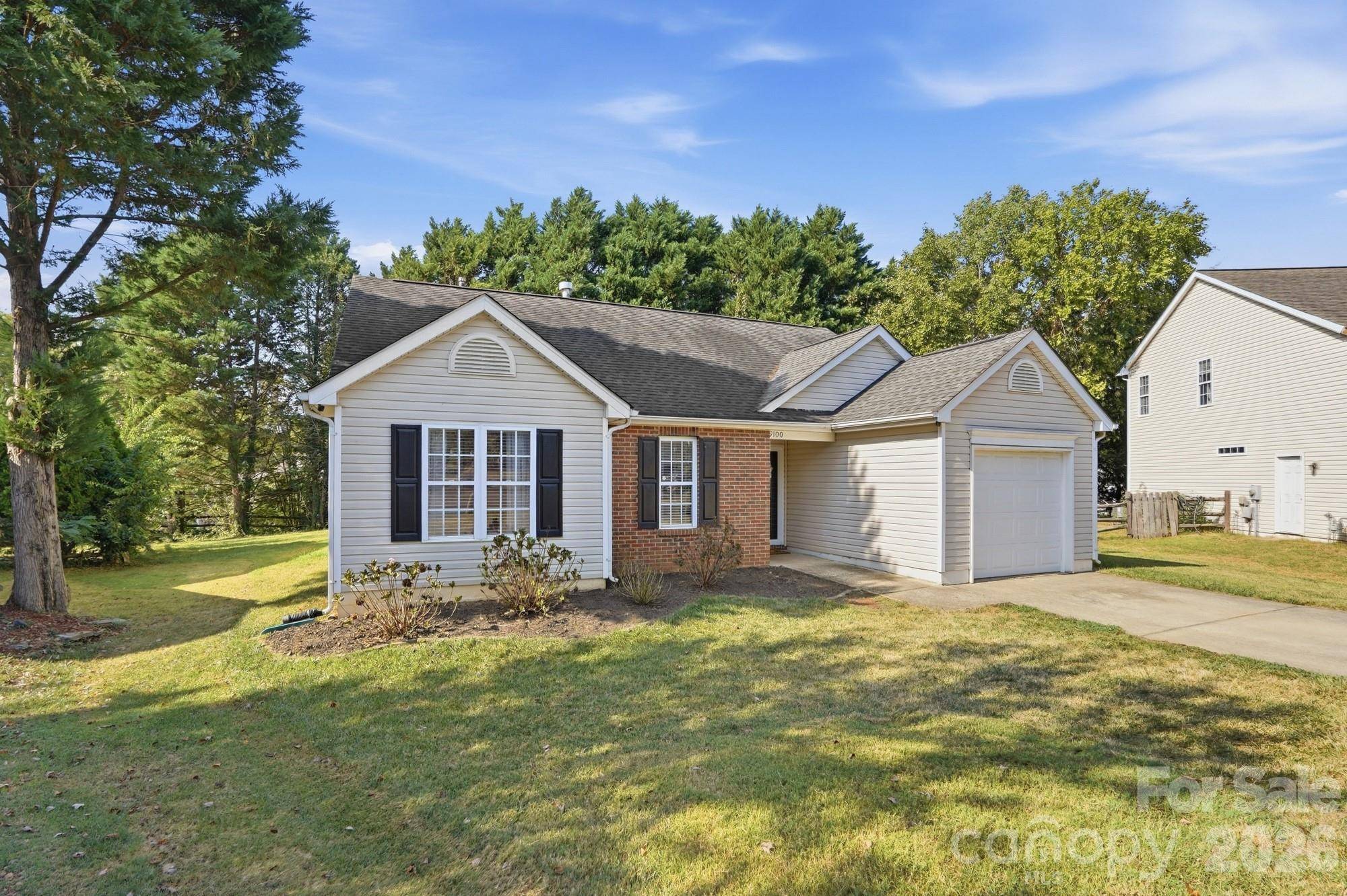 9100 Royal Highlands CT, Charlotte, NC 28277