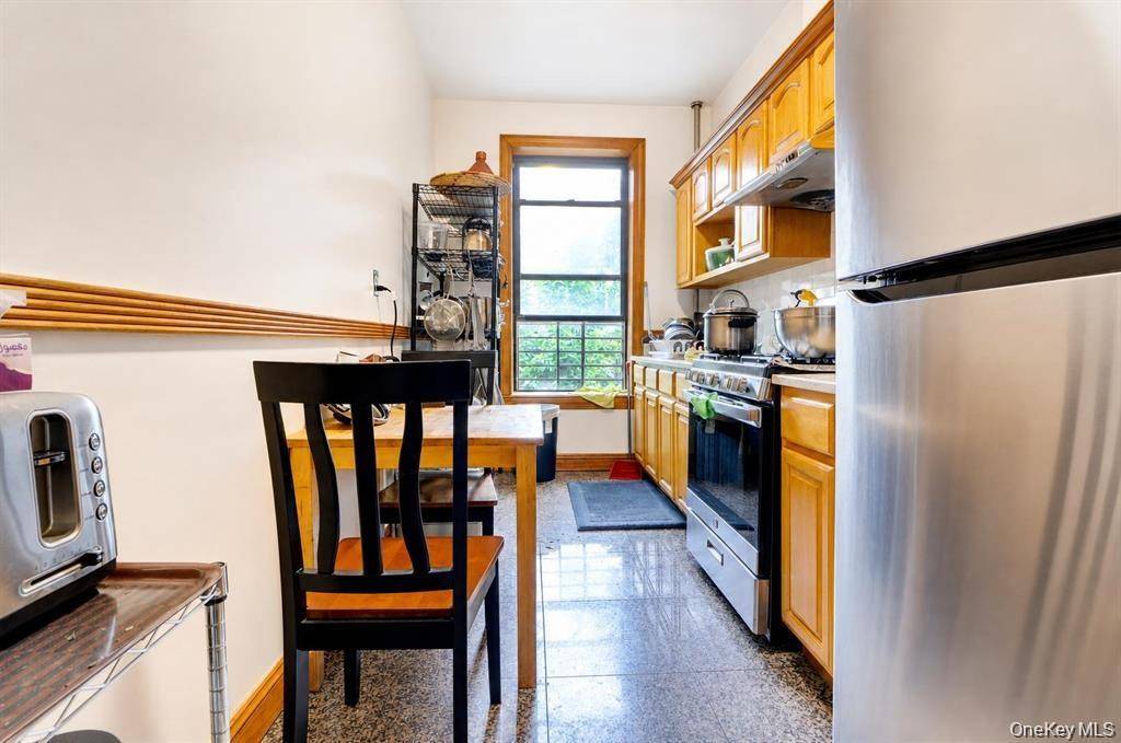 458 halsey ST, Brooklyn, NY 11233