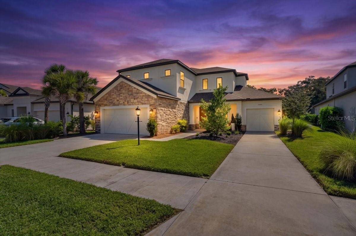 10203 MILKY WAY CIR, Sarasota, FL 34241