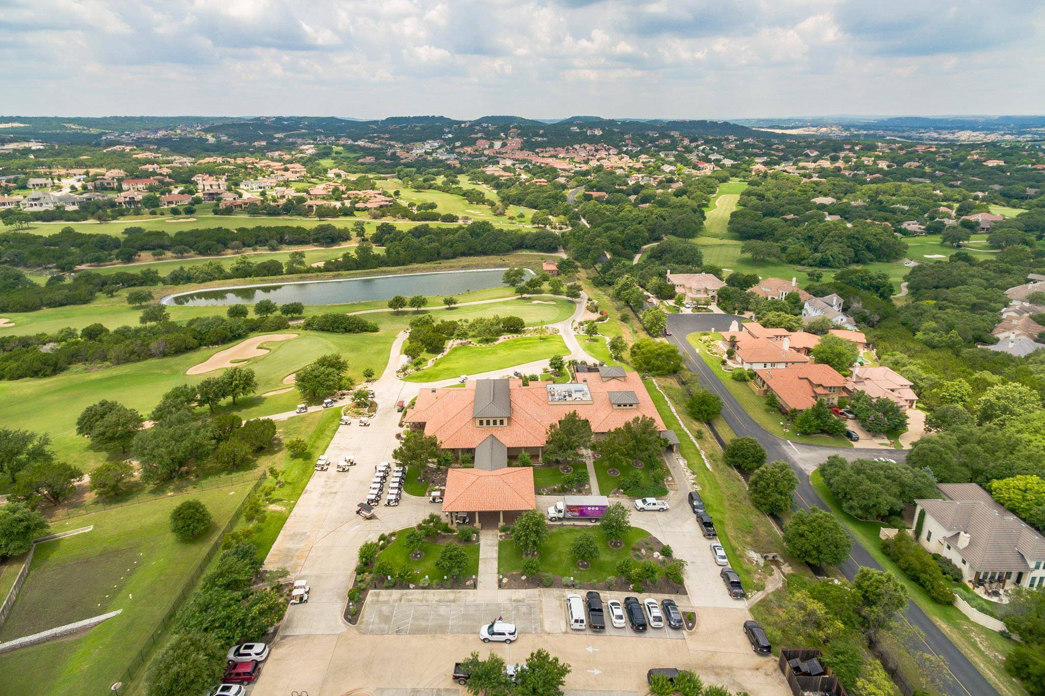6 Candleleaf CT, The Hills, TX 78738