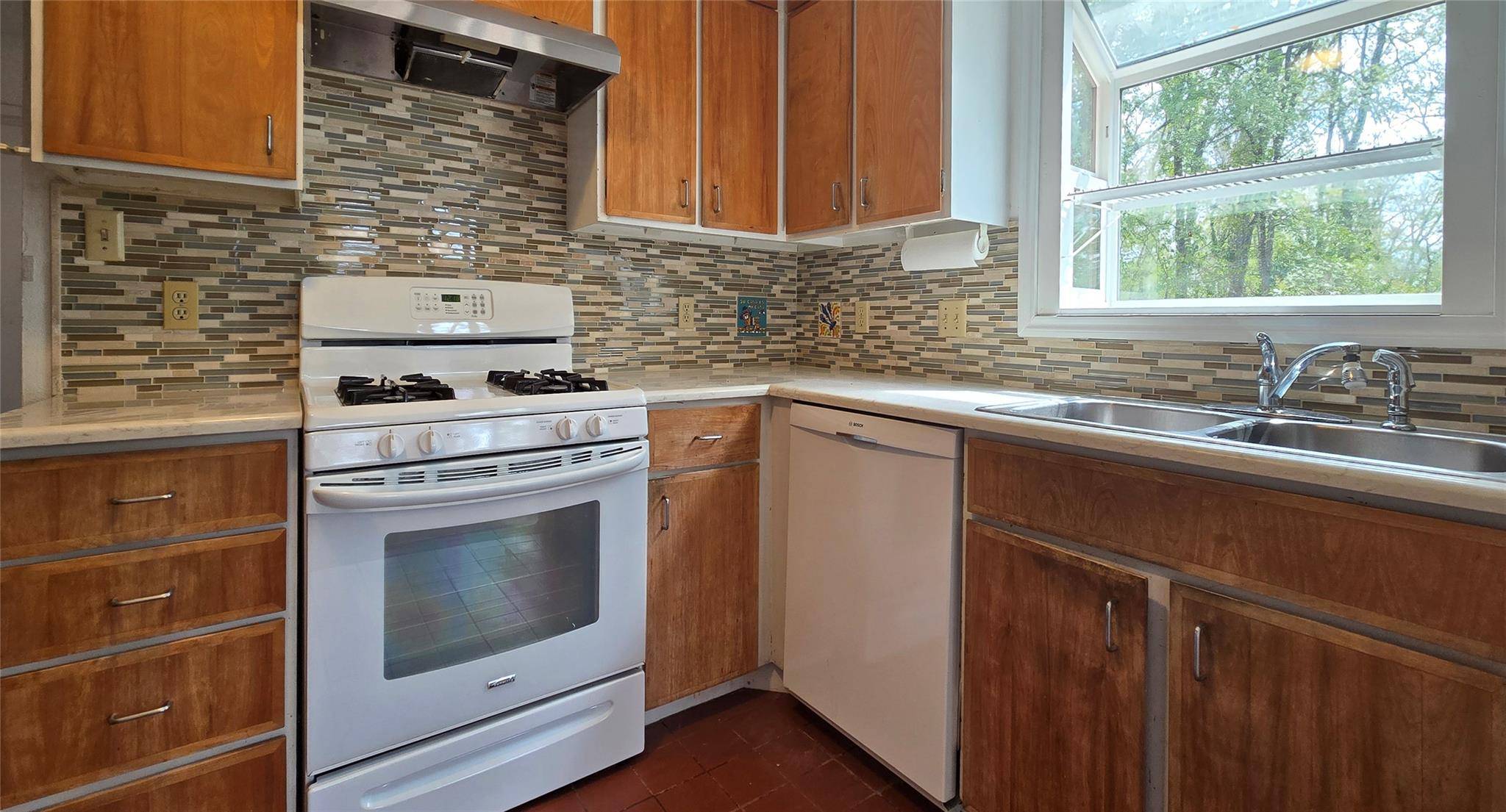 8801 Merion CIR, Austin, TX 78754