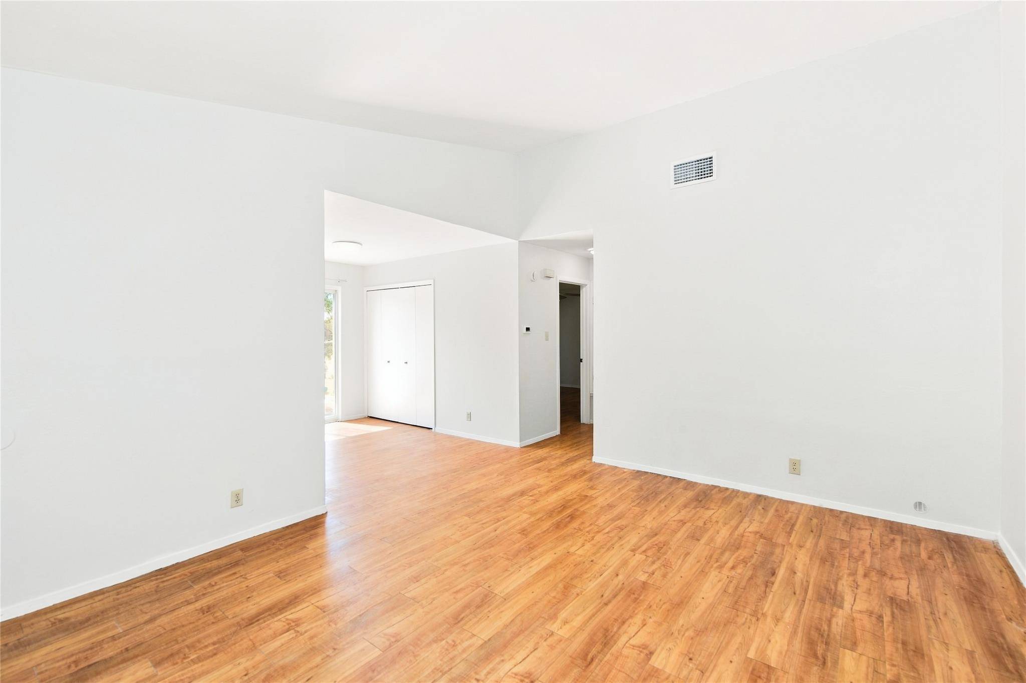 1918 Nicole CIR #B, Round Rock, TX 78664