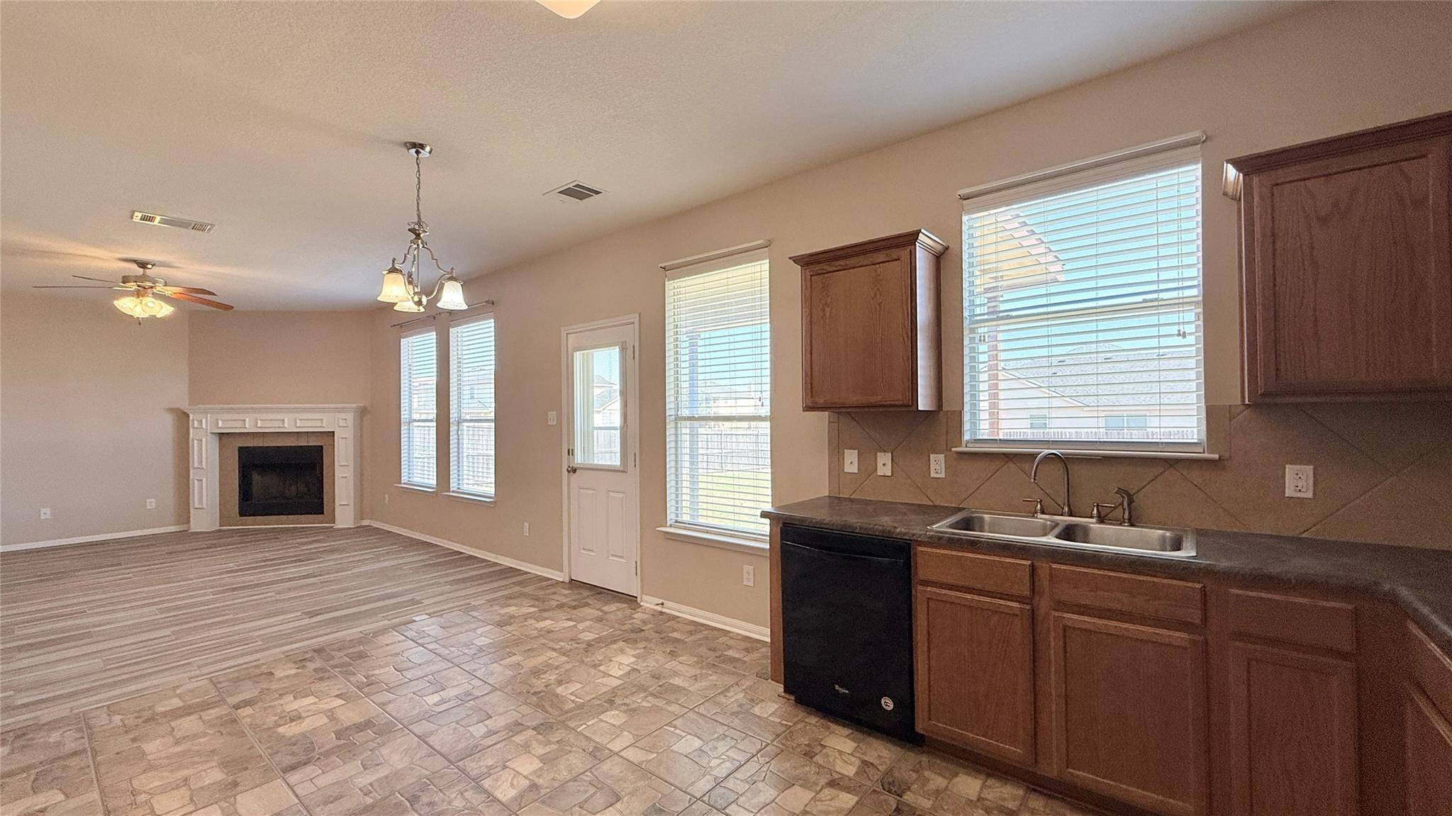 511 Taurus DR, Killeen, TX 76542