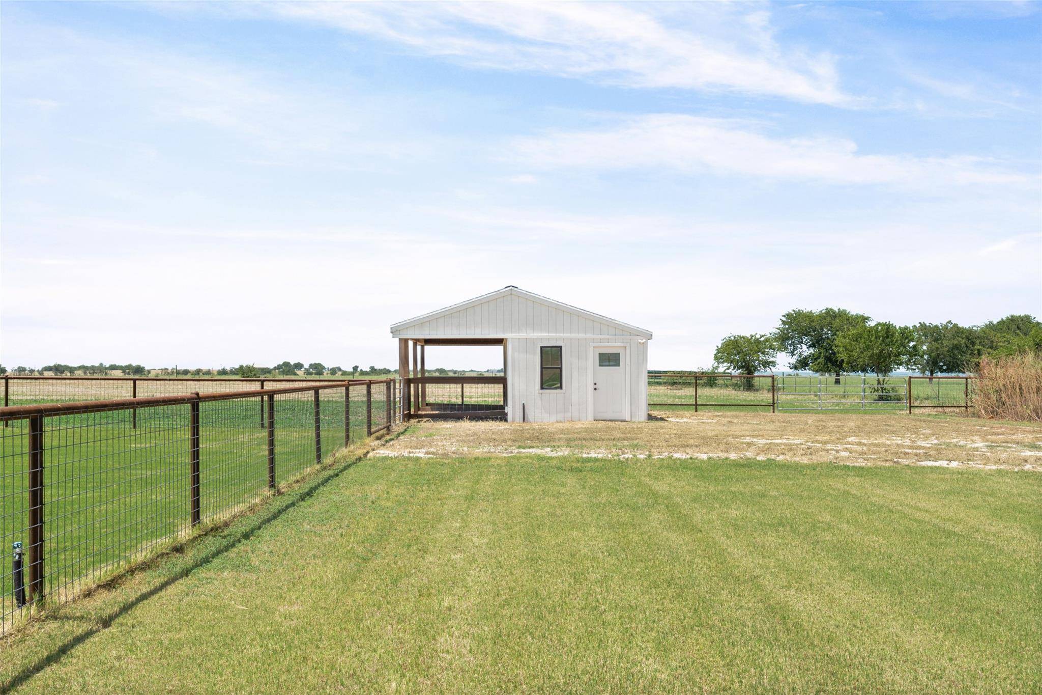 1060 Hackberry RD, Salado, TX 76571
