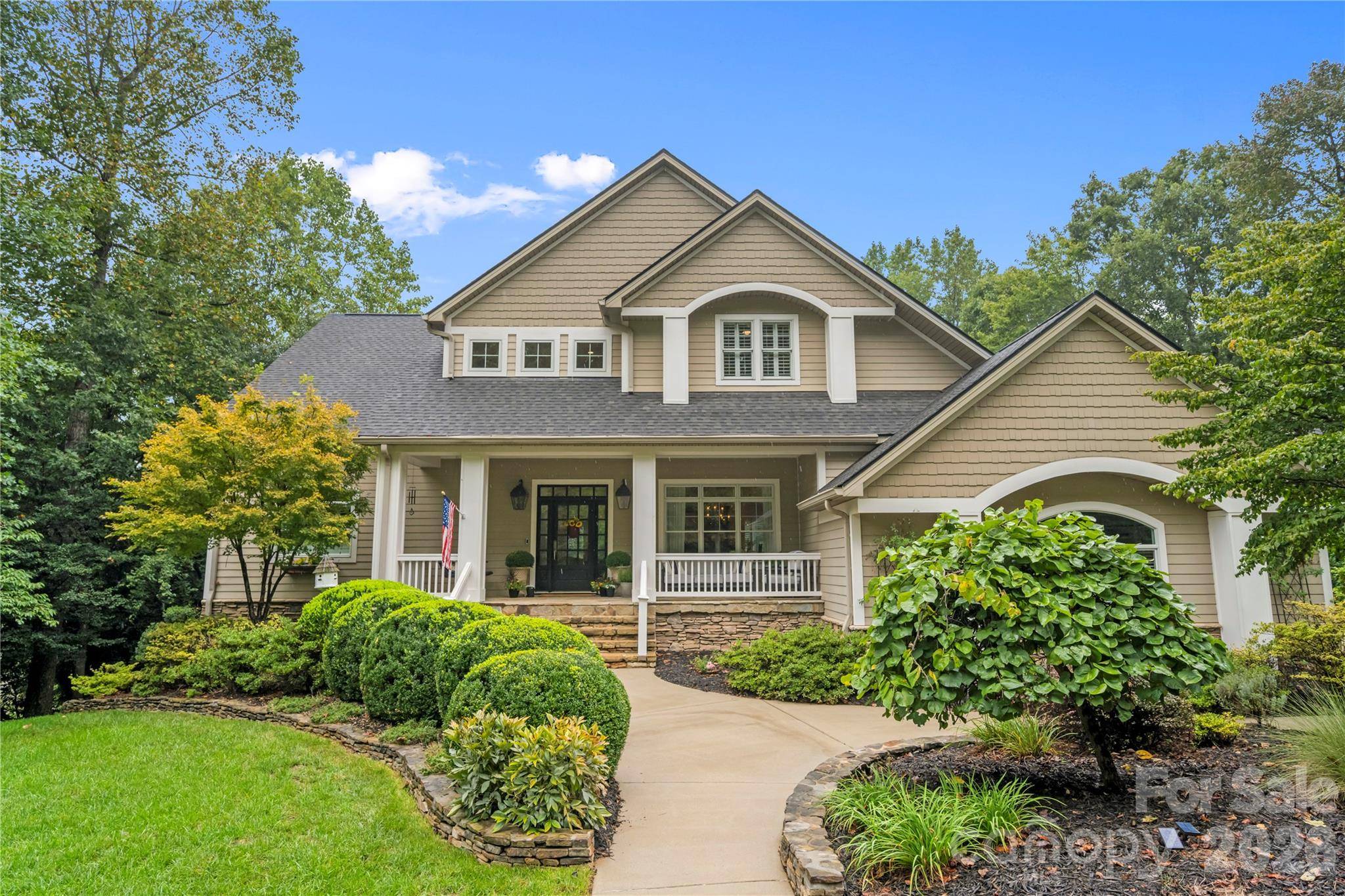 1637 Olmsted DR, Asheville, NC 28803