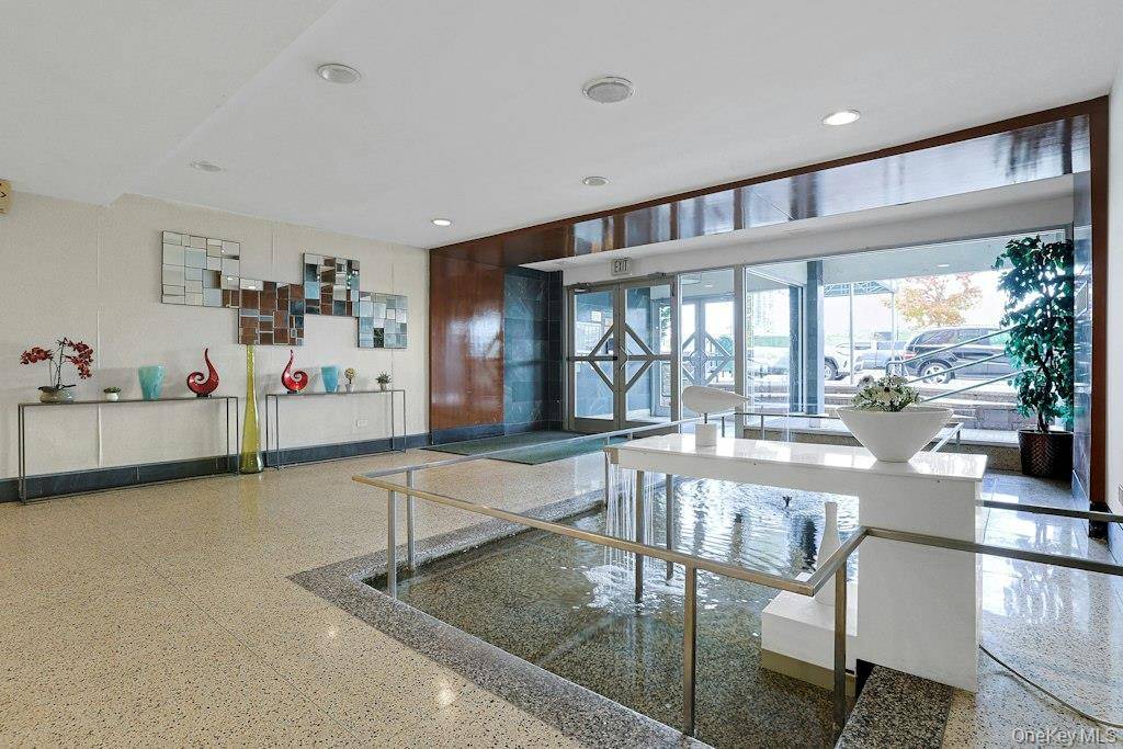 3363 Sedgwick AVE #4D, Bronx, NY 10463