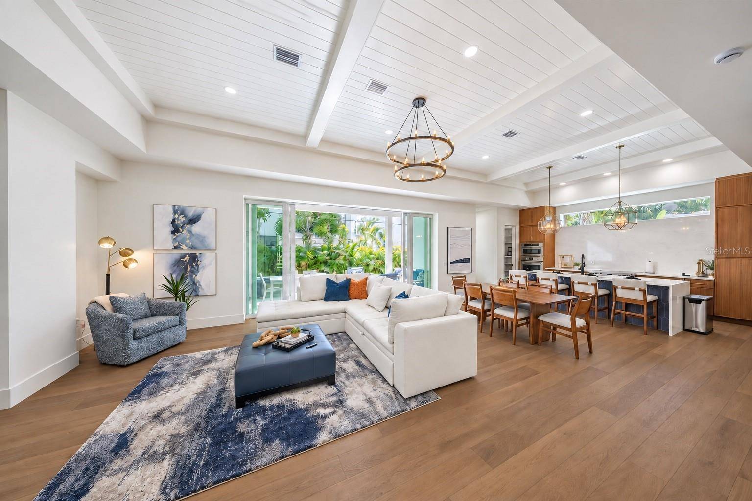 2420 FLOYD ST, Sarasota, FL 34239