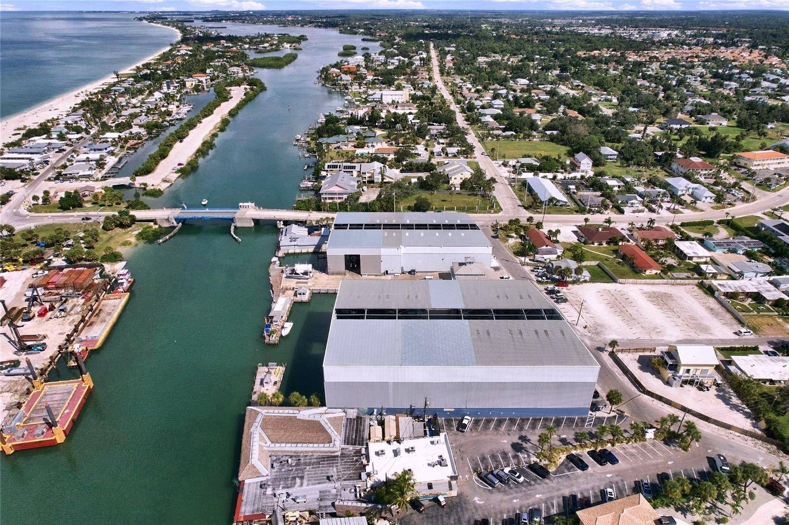 100 CIRCUIT RD #S-7, Nokomis, FL 34275
