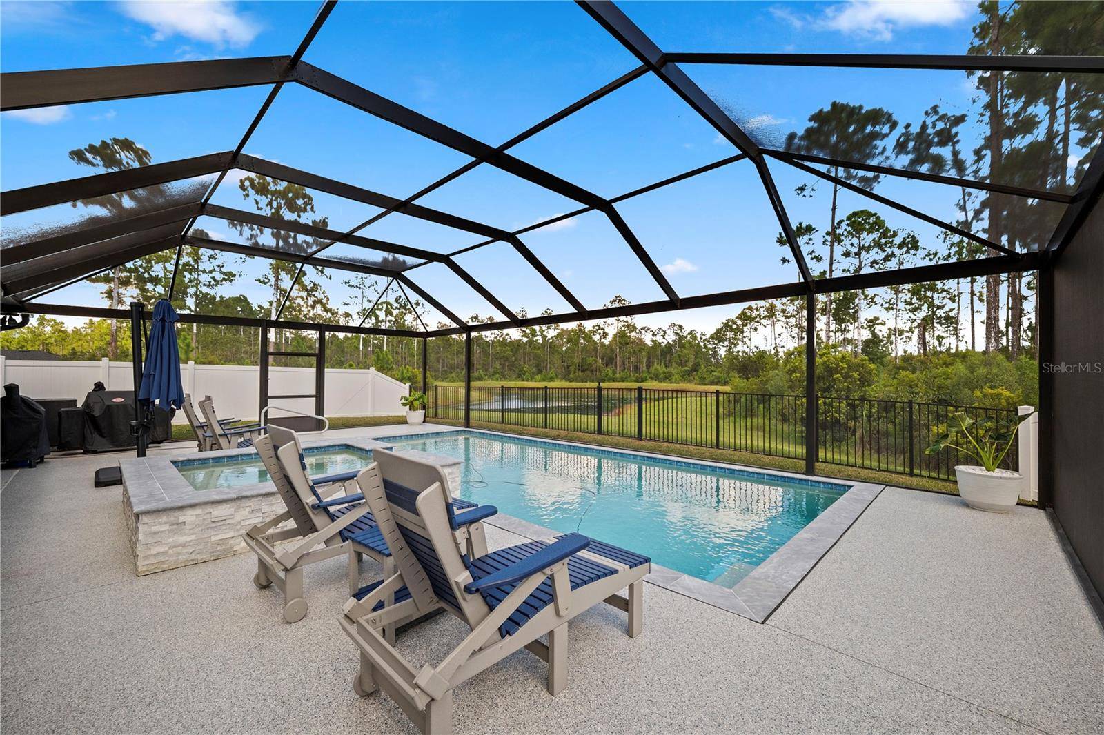 2453 GLADE LN, Green Cove Springs, FL 32043