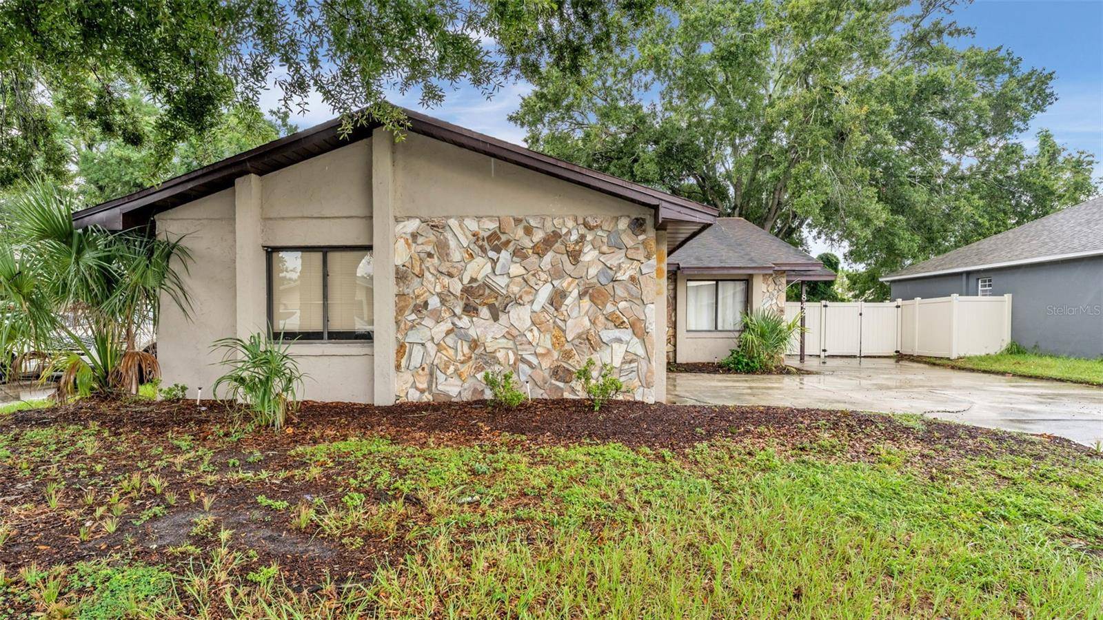 842 ROCKINGHAM RD, Lakeland, FL 33809
