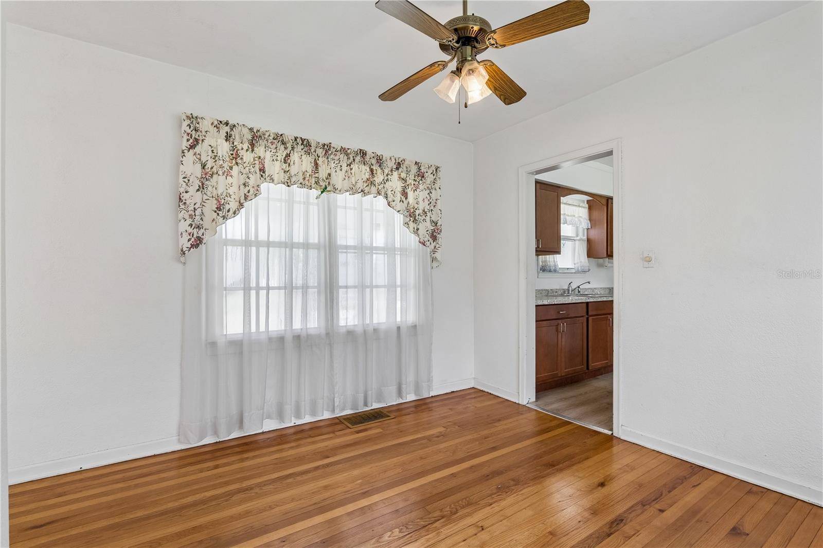1125 GUERNSEY ST, Orlando, FL 32804