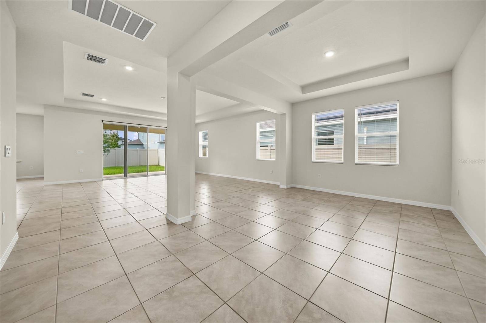 12401 SHINING WILLOW ST, Riverview, FL 33579