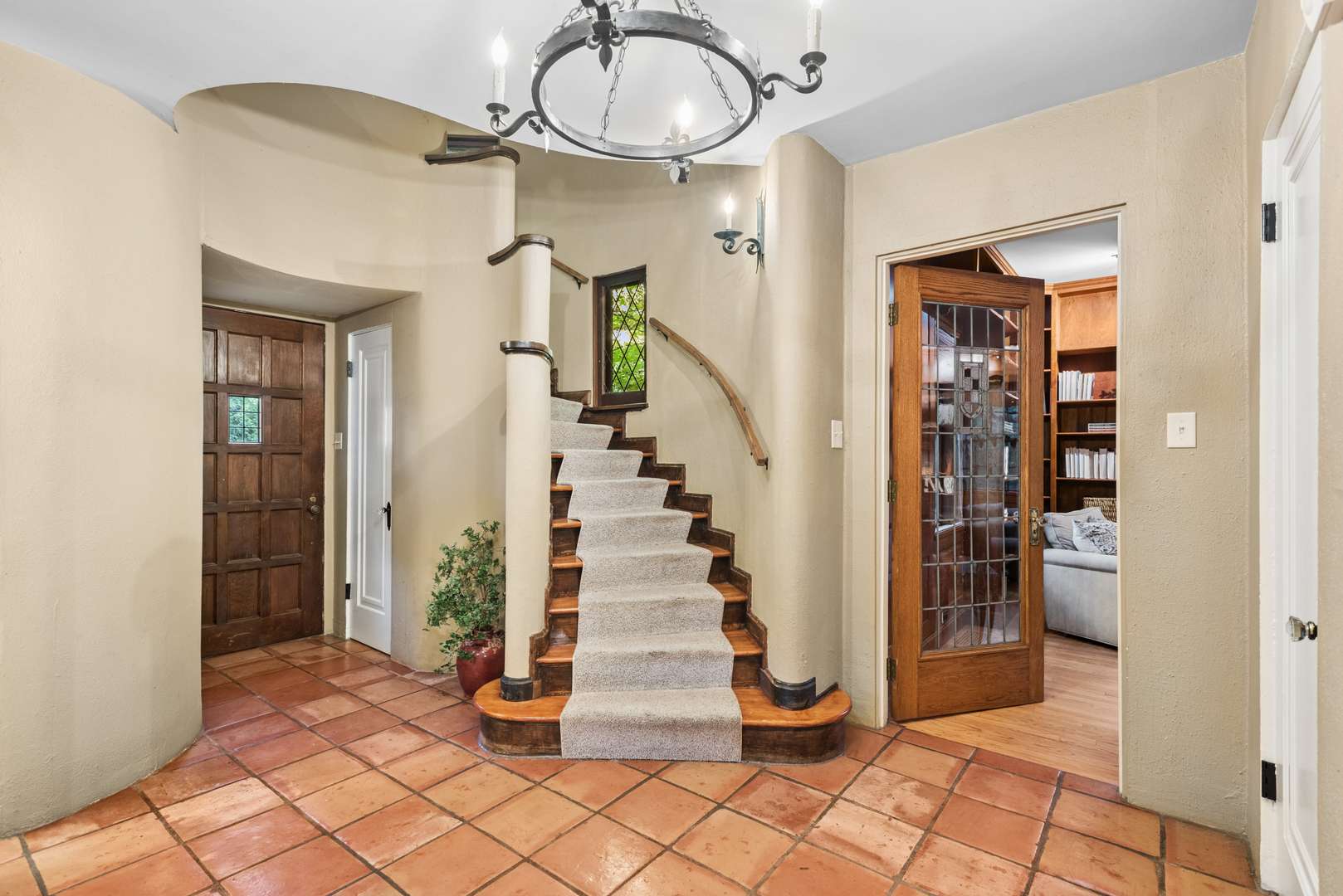 28W670 Batavia RD, Warrenville, IL 60555