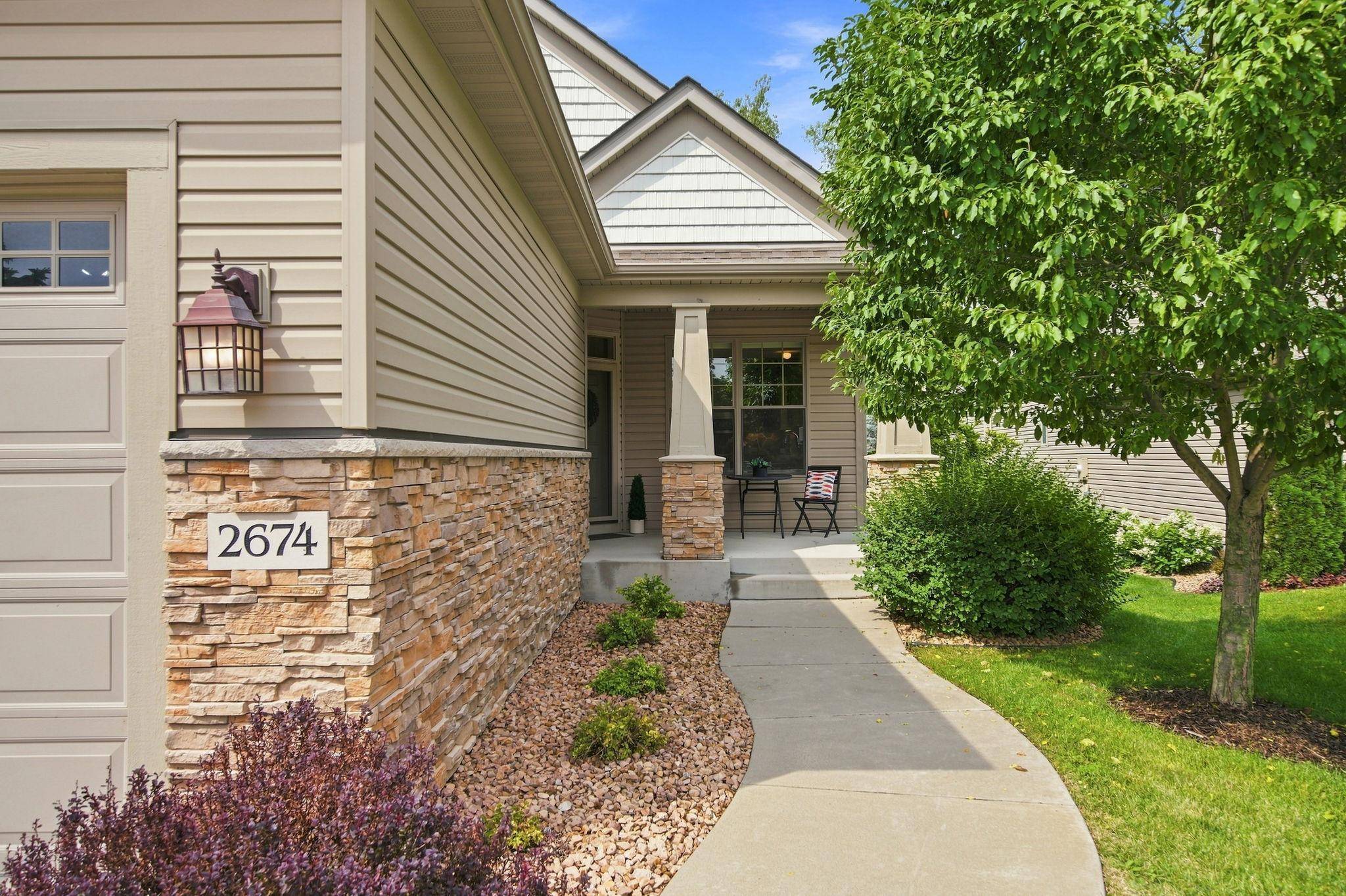 2674 Bartylla CT, White Bear Lake, MN 55110