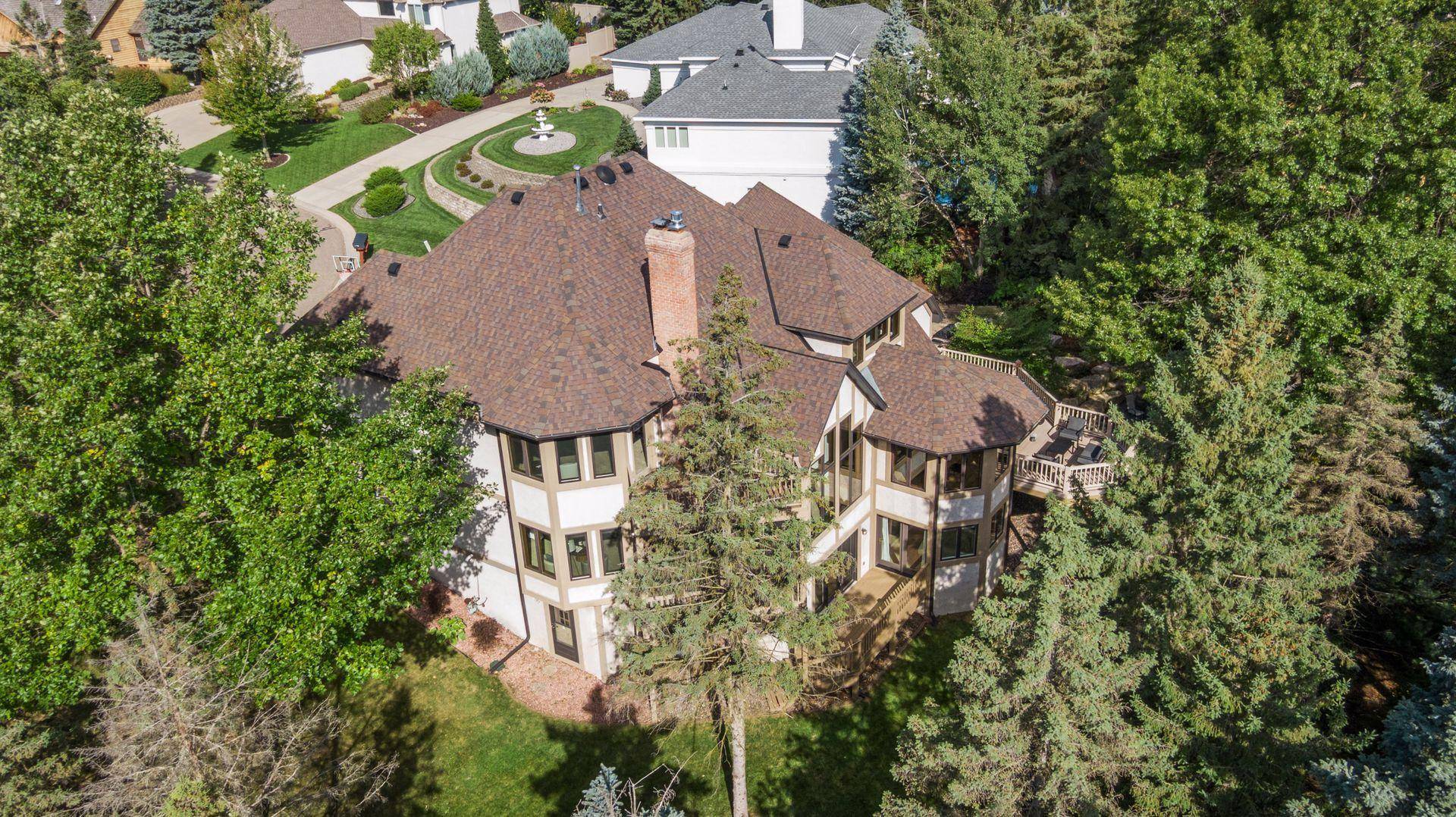 685 Valley View CT, Shoreview, MN 55126