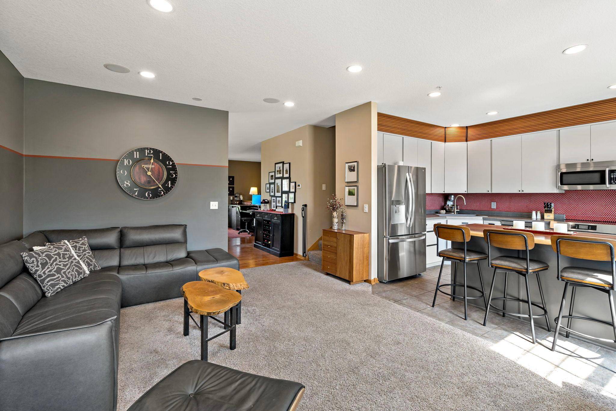 510 Huset Pkwy NE, Columbia Heights, MN 55421