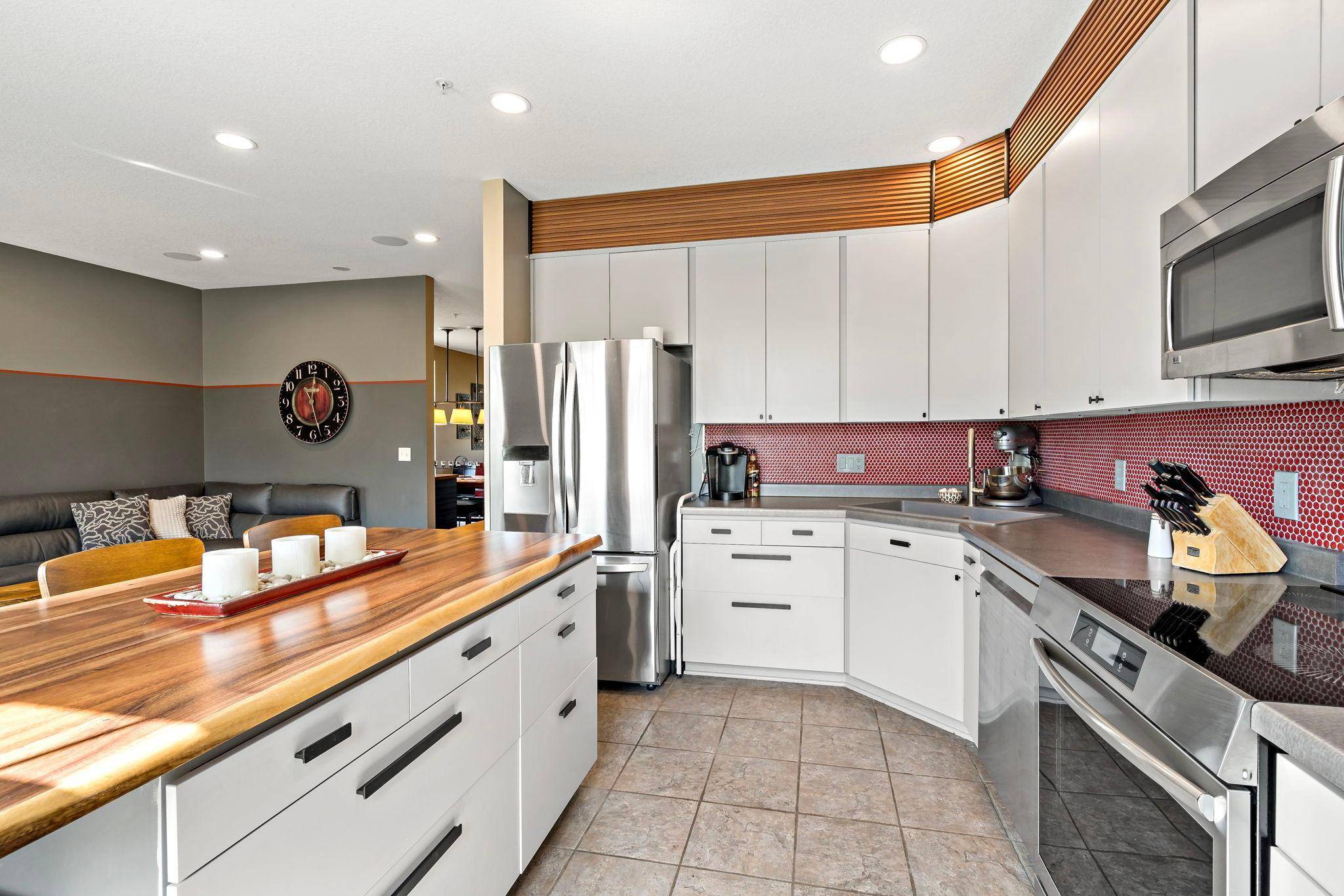 510 Huset Pkwy NE, Columbia Heights, MN 55421