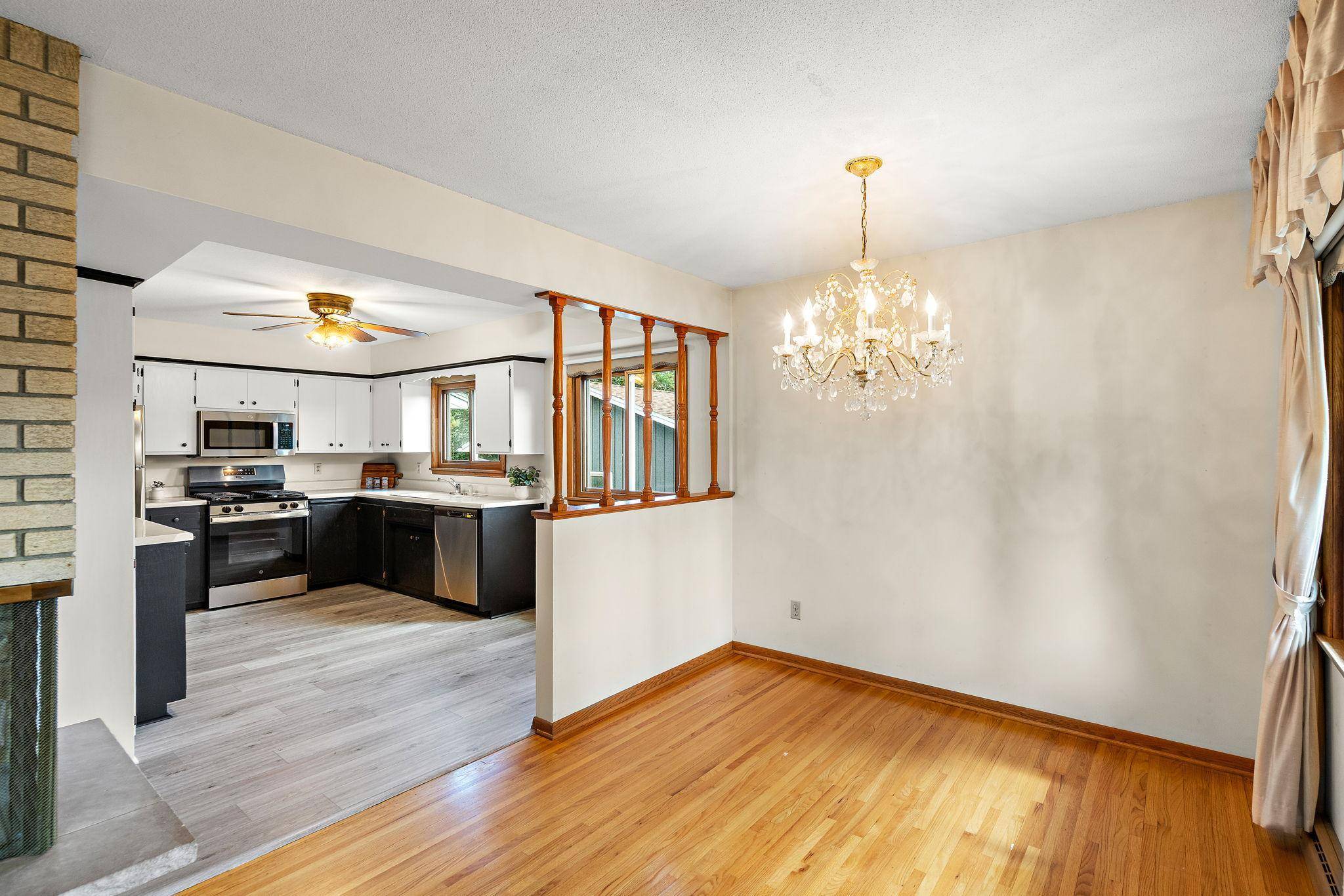 3521 W 103rd ST, Bloomington, MN 55431