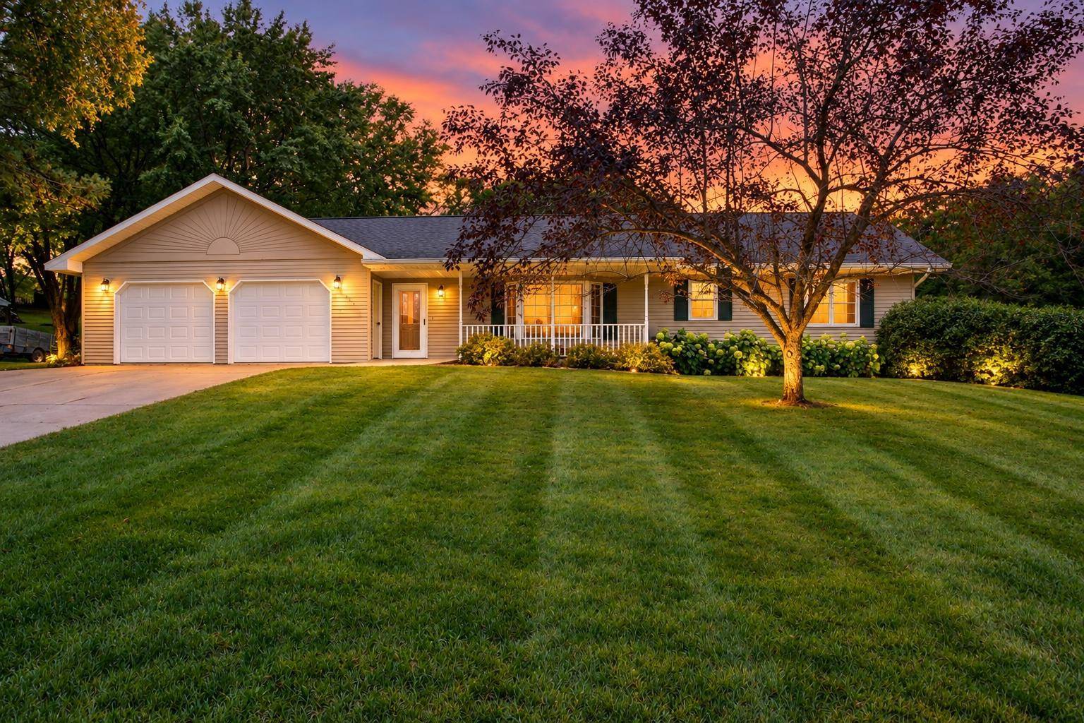 215 Division ST, Woodville, WI 54028