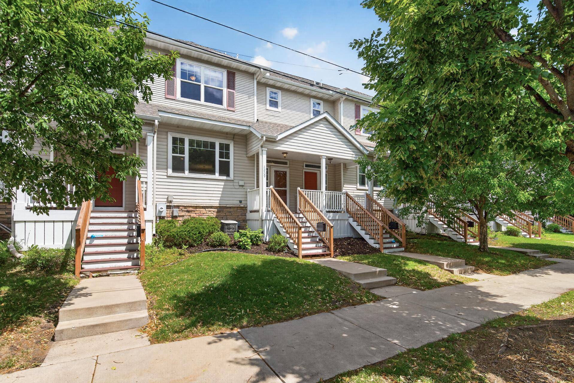 1809 3rd ST NE, Minneapolis, MN 55418