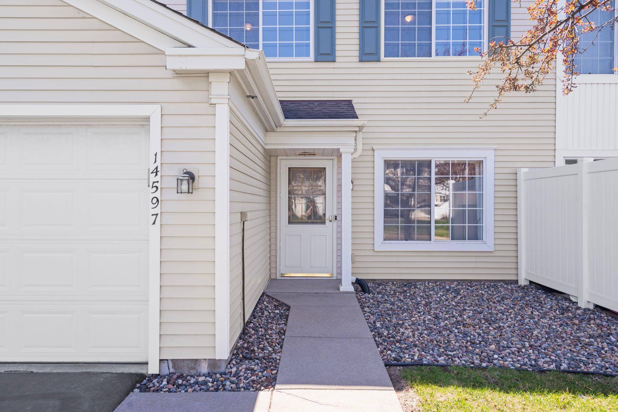 14597 Evergreen TRL #64, Apple Valley, MN 55124