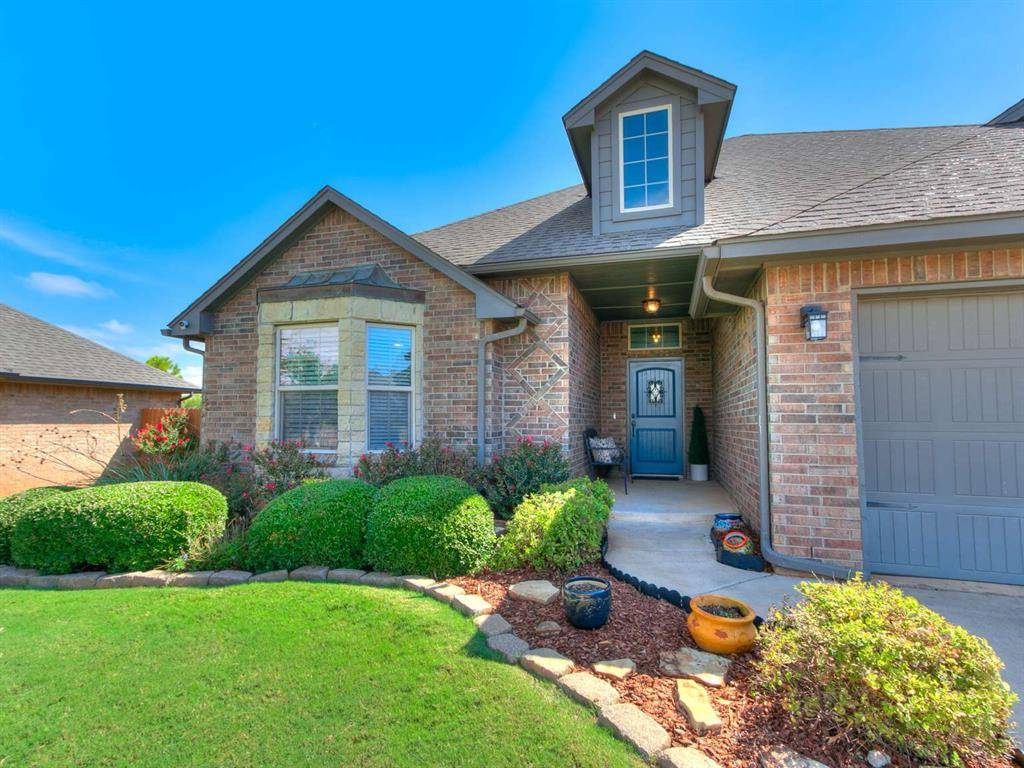 15200 Homecoming DR, Edmond, OK 73013